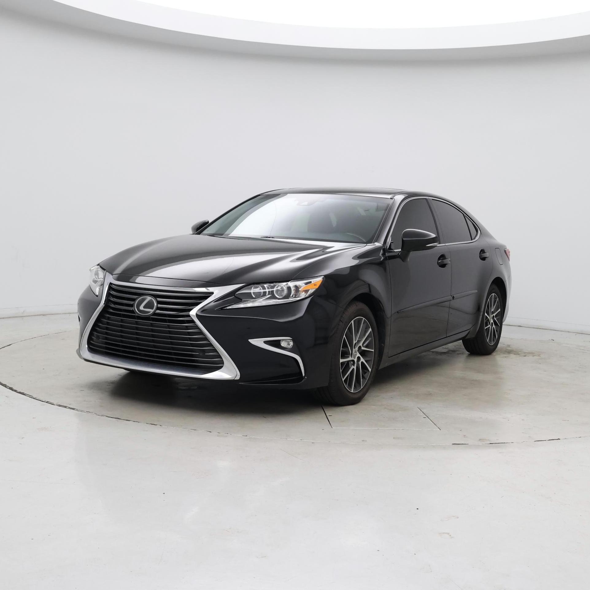 Thumbnail: 2016 Lexus ES - 4