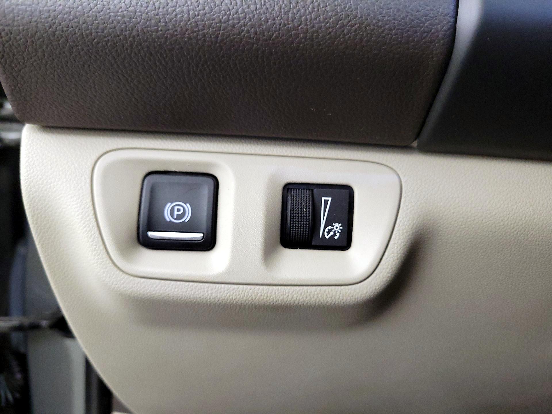 Thumbnail: 2018 GMC Acadia - 13