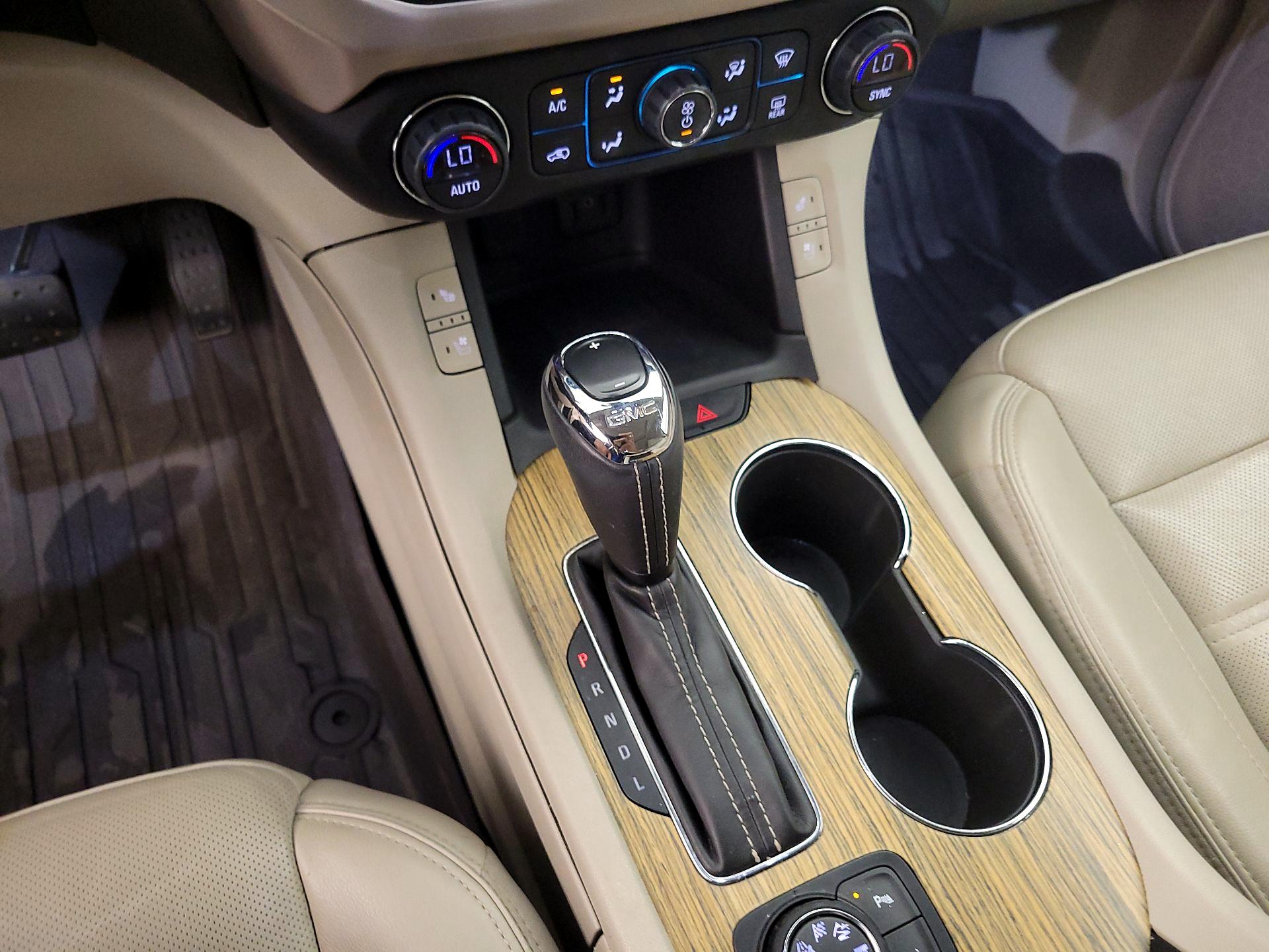 Thumbnail: 2018 GMC Acadia - 17