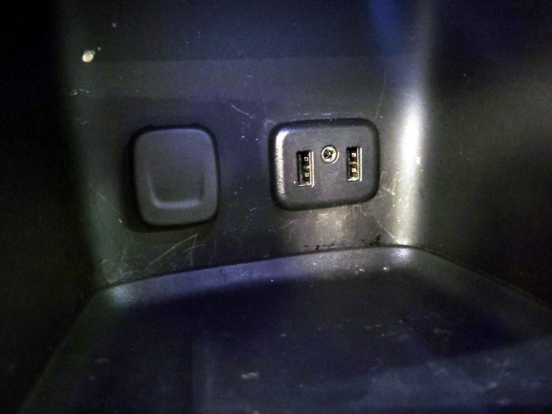 Thumbnail: 2018 GMC Acadia - 18