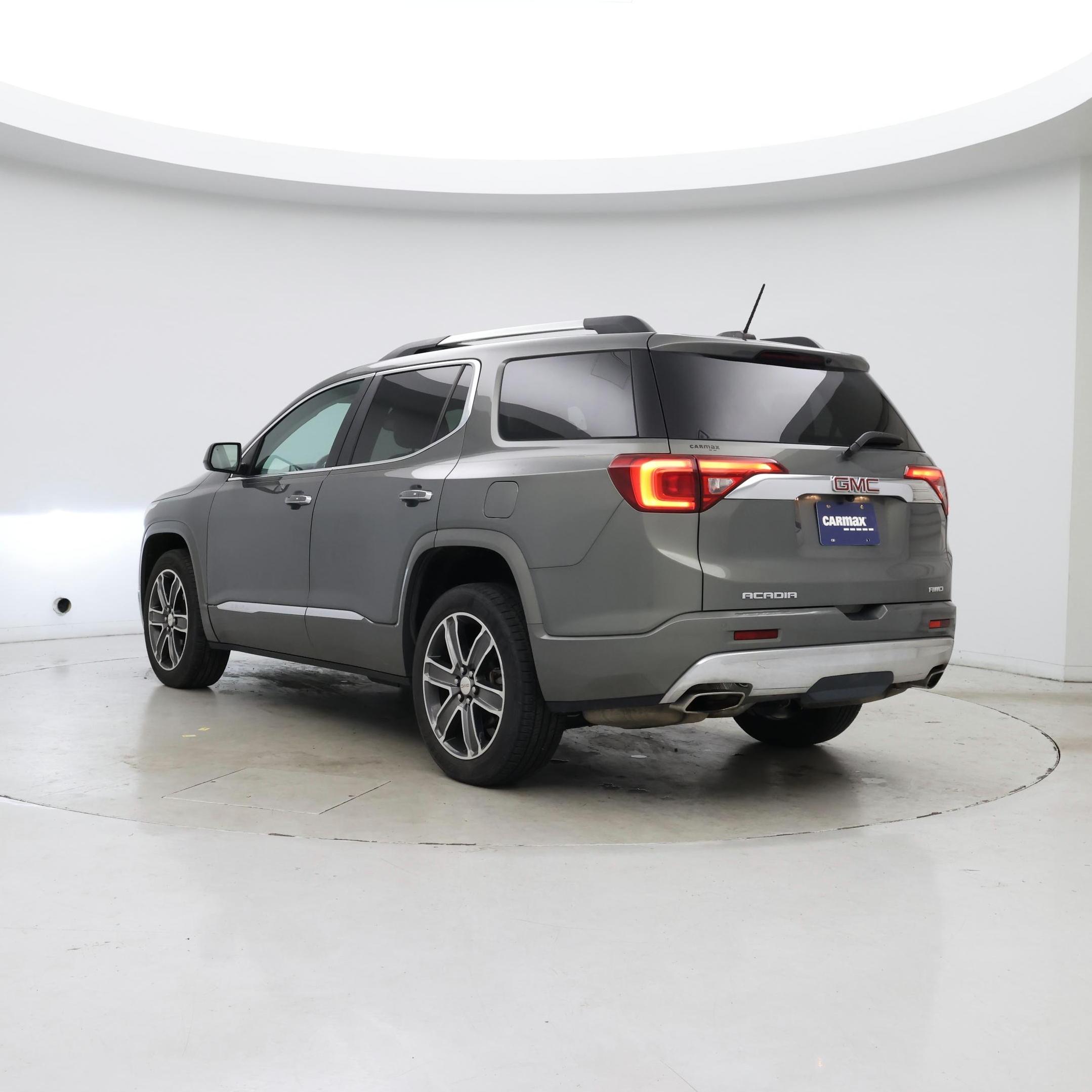 Thumbnail: 2018 GMC Acadia - 2