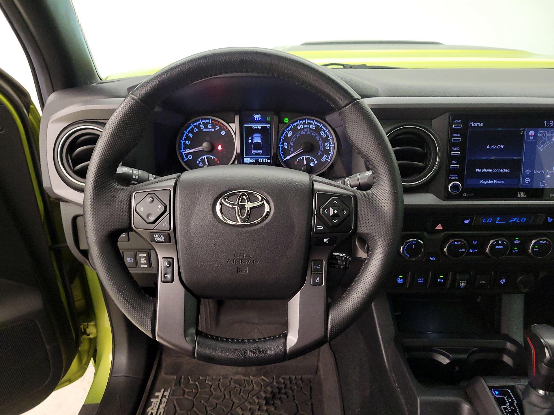 Thumbnail: 2022 Toyota Tacoma - 10