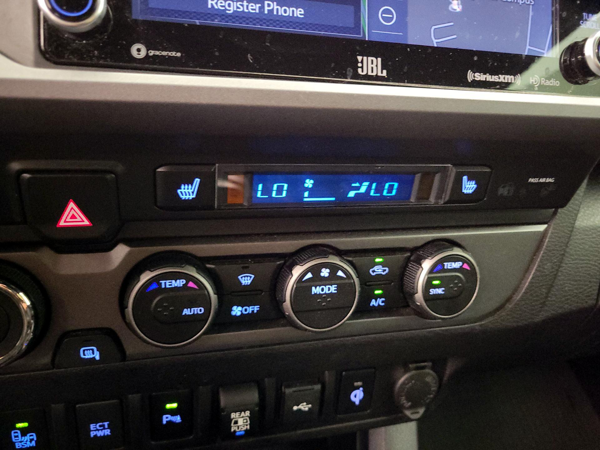 Thumbnail: 2022 Toyota Tacoma - 16