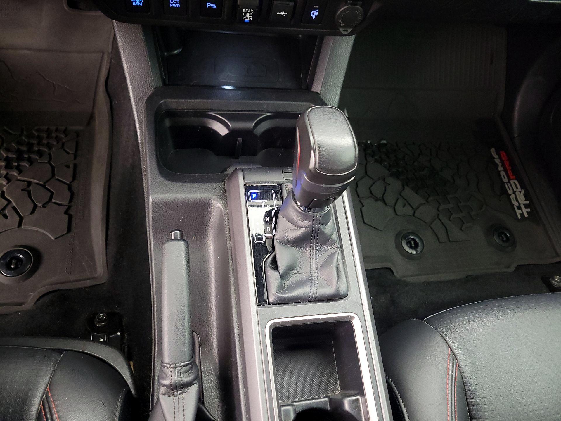 Thumbnail: 2022 Toyota Tacoma - 17