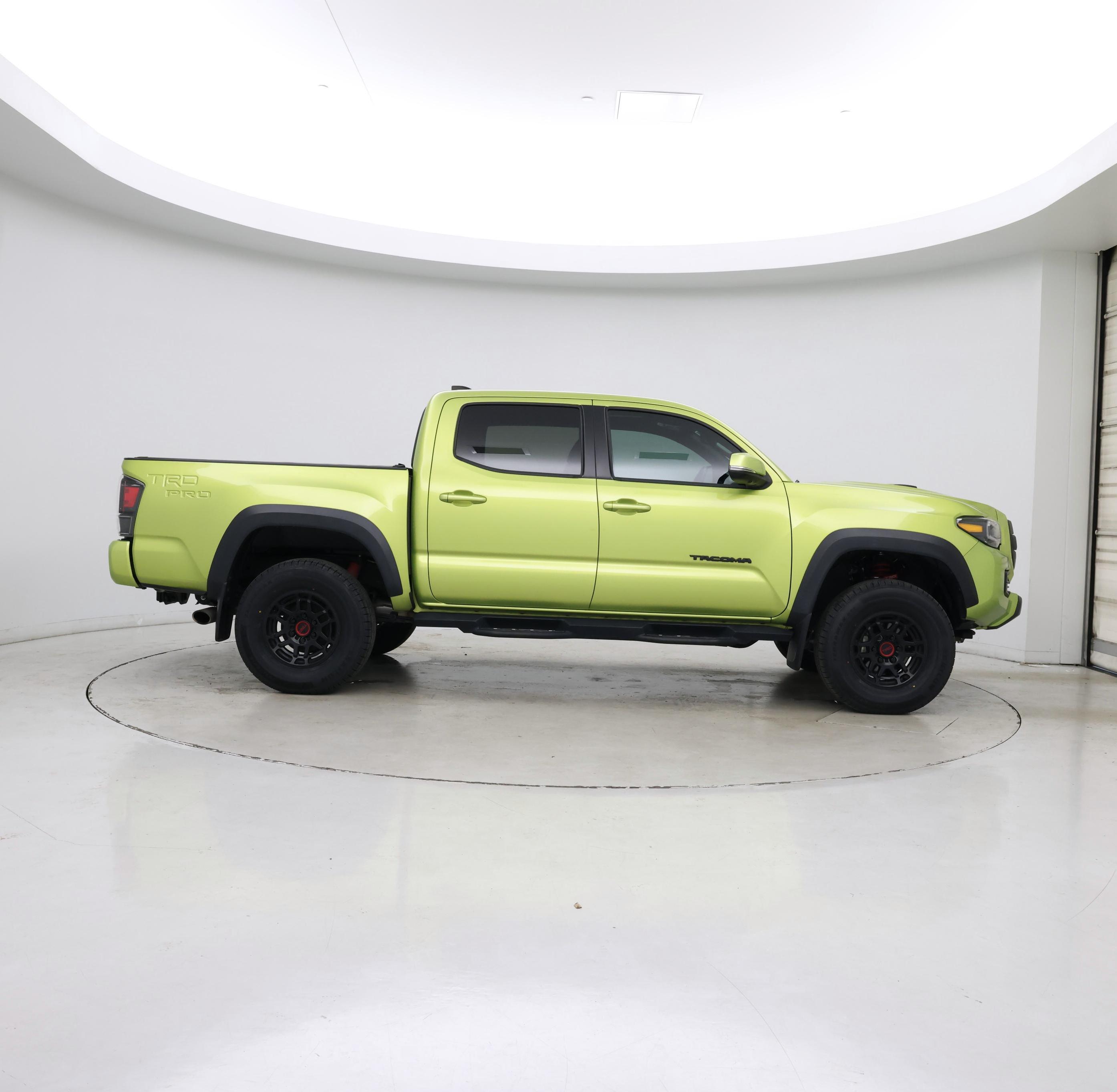 Thumbnail: 2022 Toyota Tacoma - 7