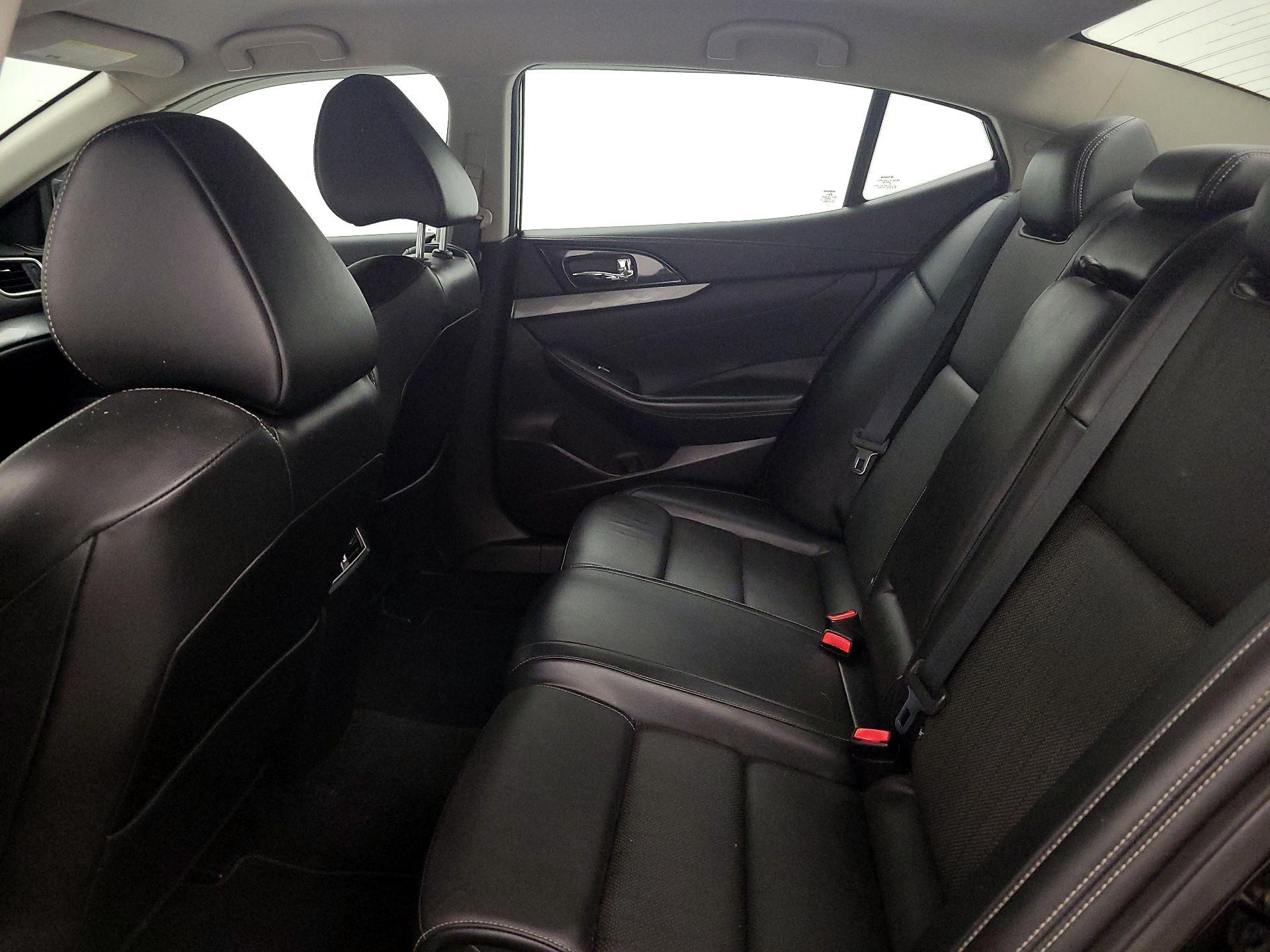 Thumbnail: 2016 Nissan Maxima - 19