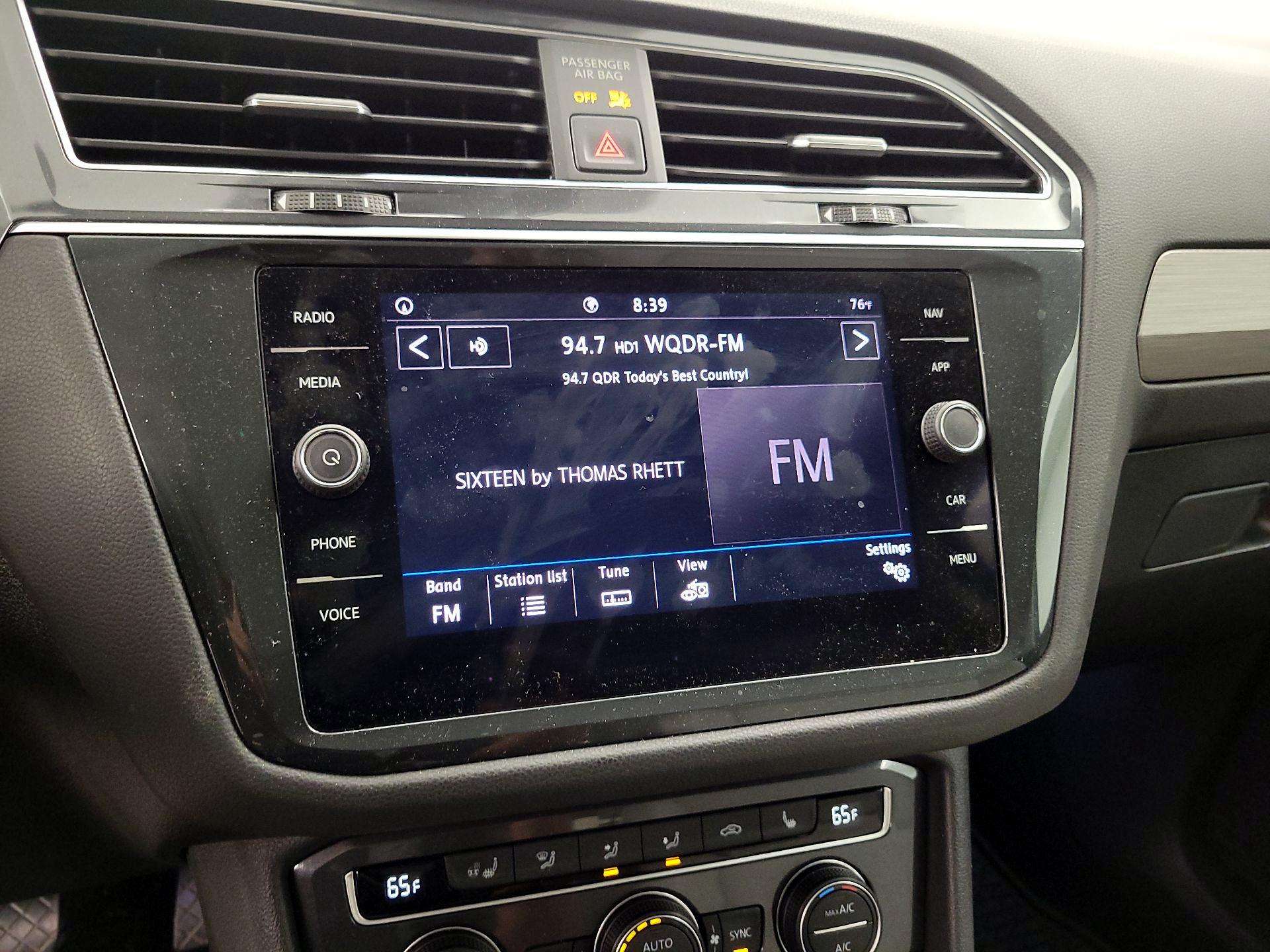 Thumbnail: 2020 Volkswagen Tiguan - 13