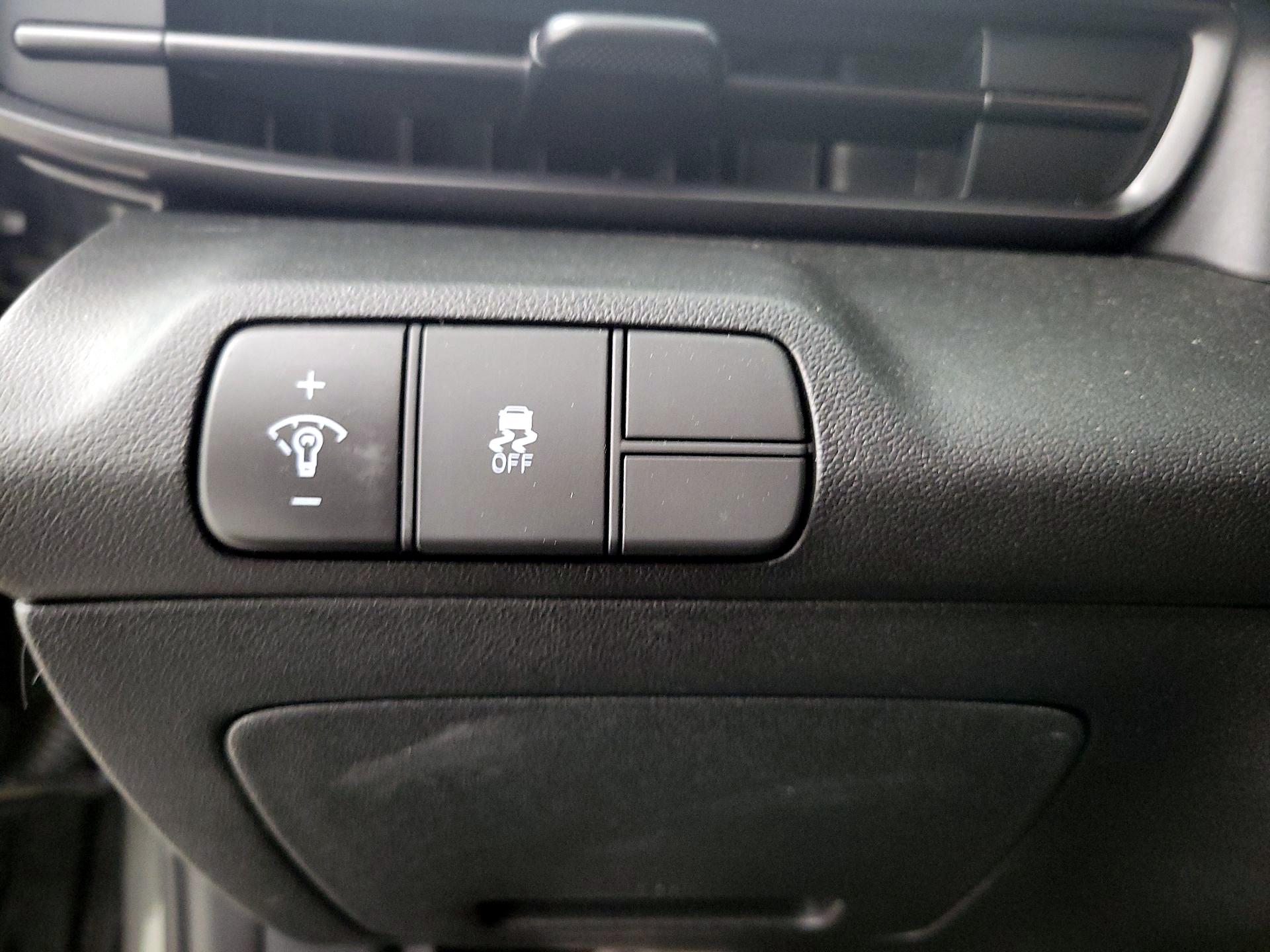 Thumbnail: 2025 Hyundai Elantra - 13