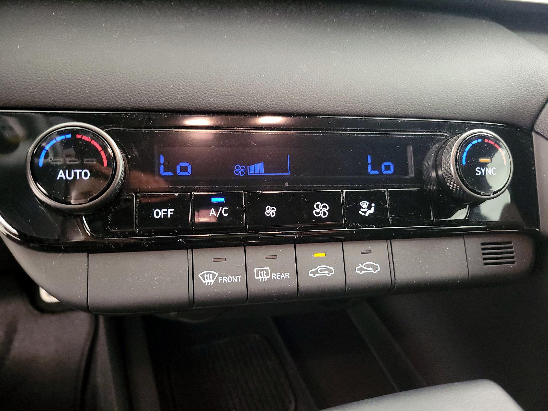 Thumbnail: 2025 Hyundai Elantra - 16