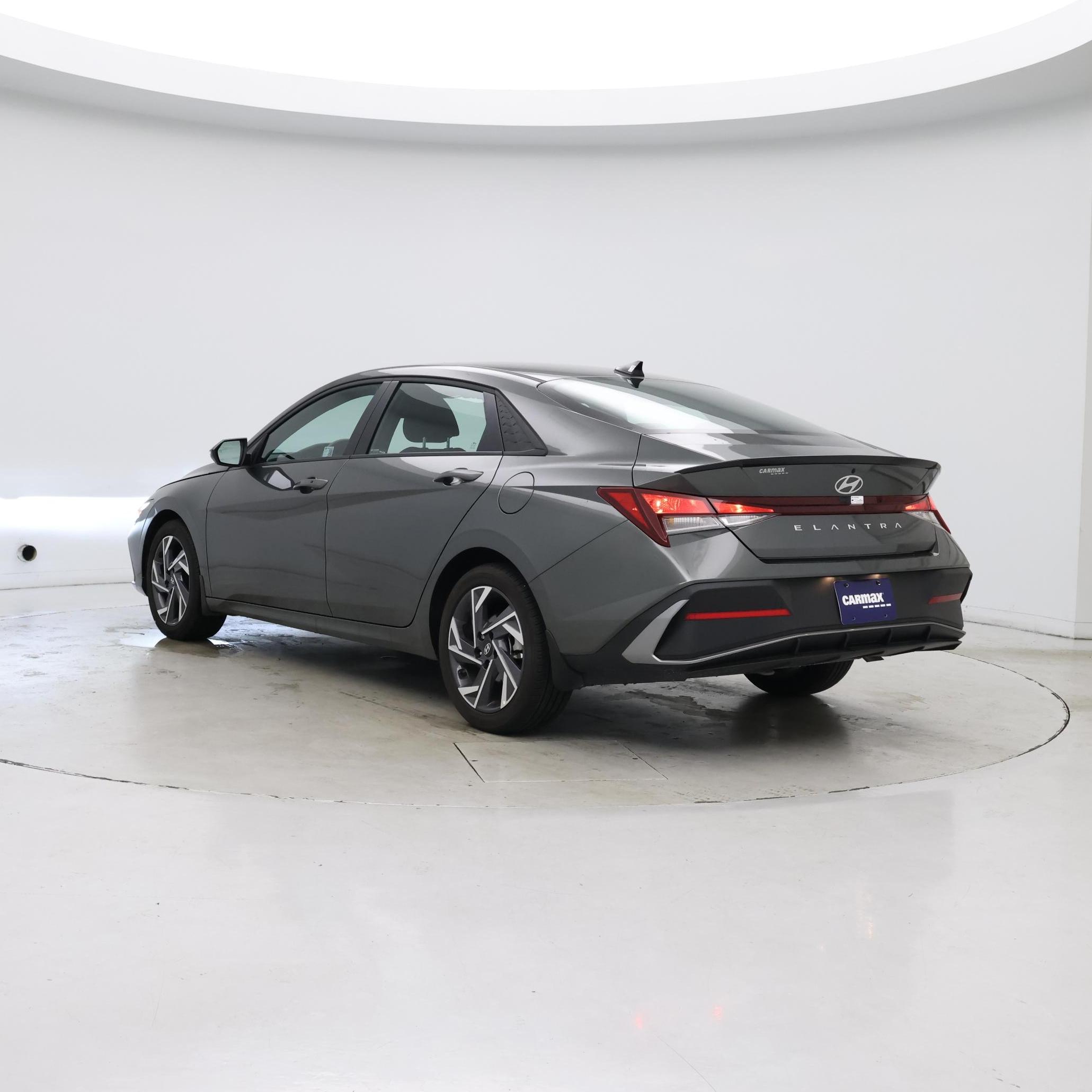 Thumbnail: 2025 Hyundai Elantra - 2