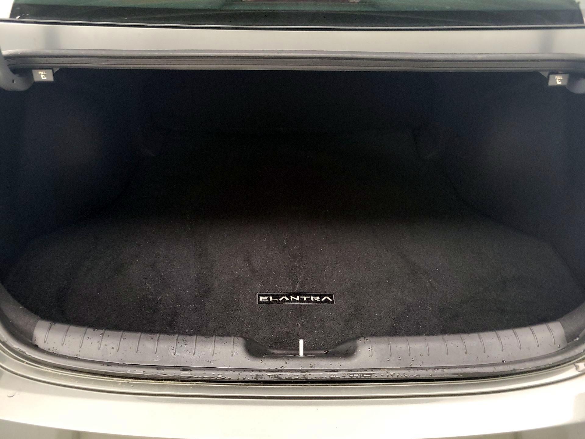 Thumbnail: 2025 Hyundai Elantra - 20