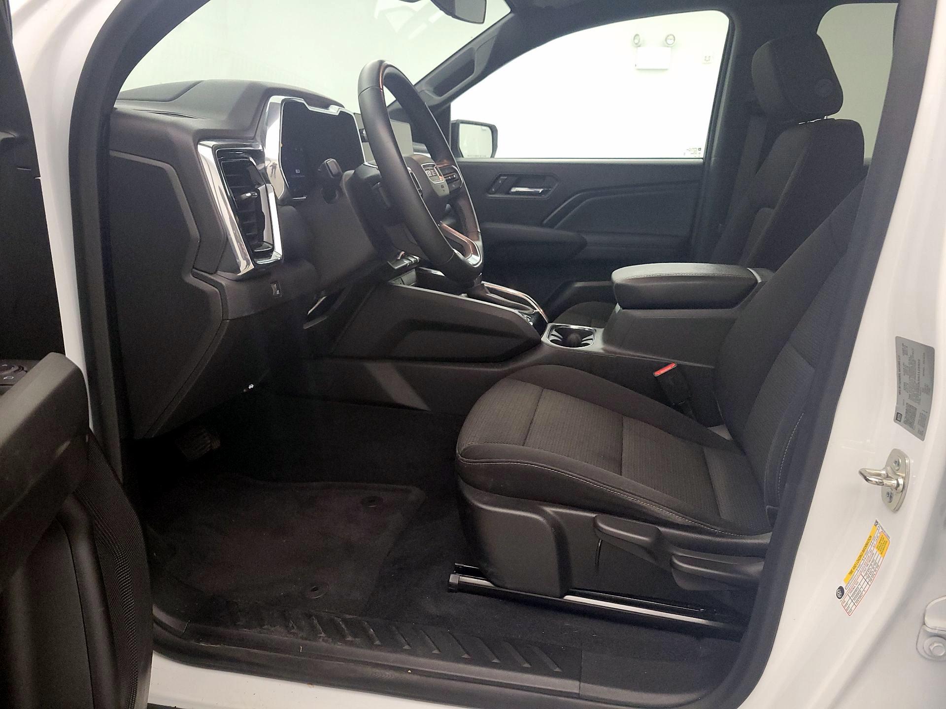 Thumbnail: 2024 GMC Canyon - 11