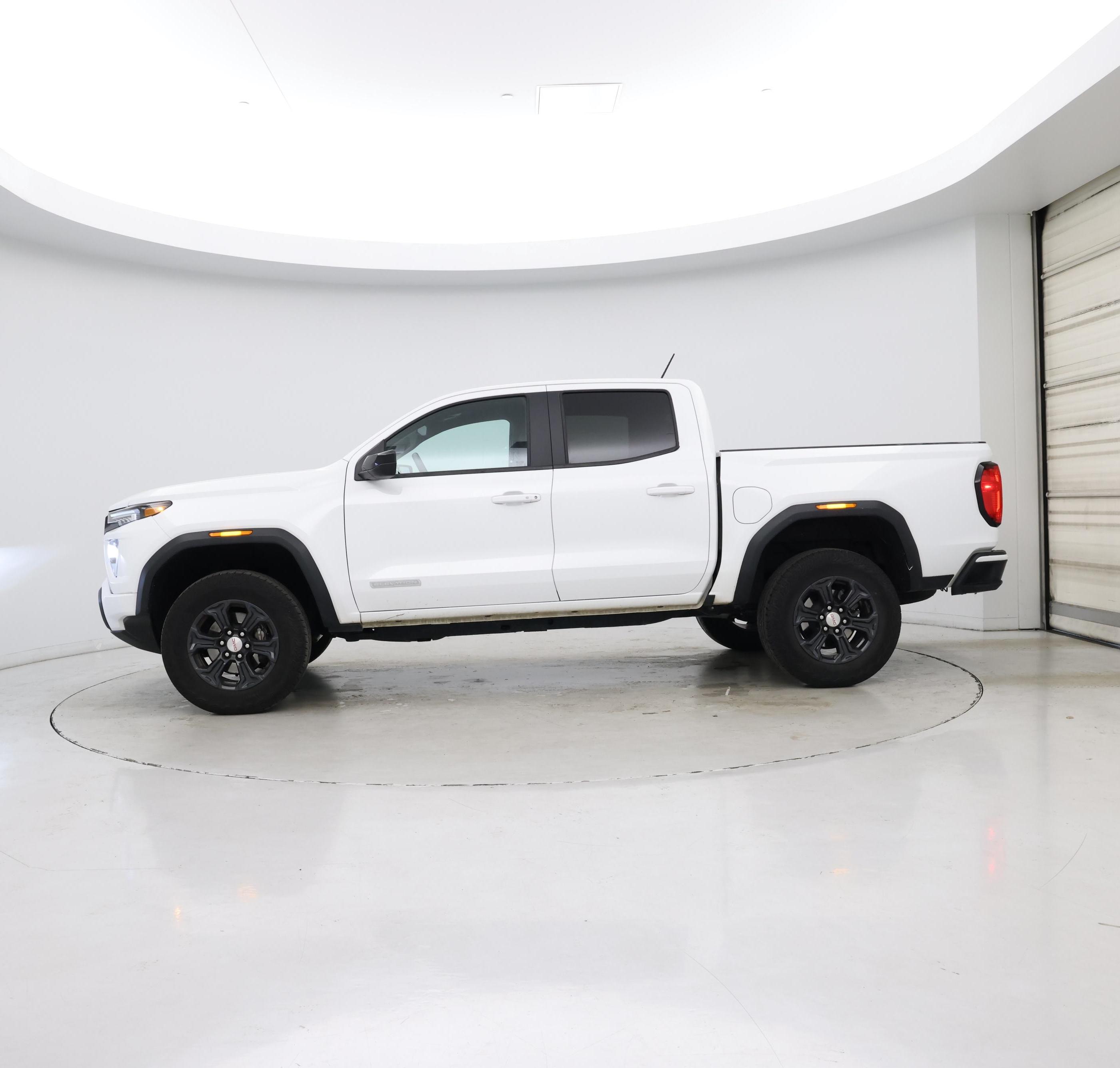 Thumbnail: 2024 GMC Canyon - 3