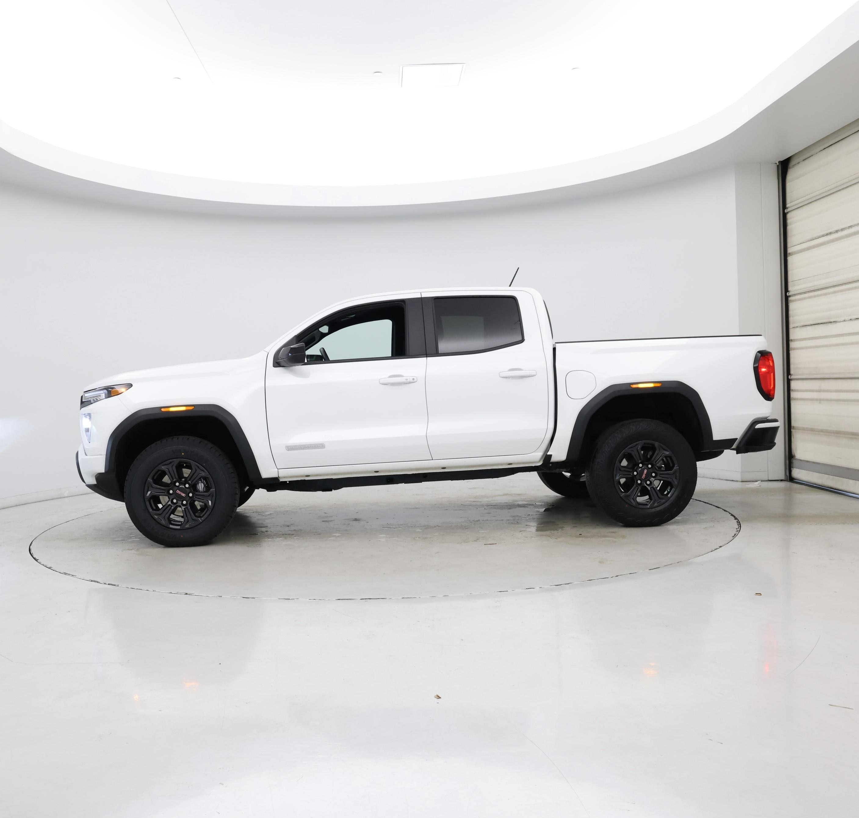 Thumbnail: 2025 GMC Canyon - 3