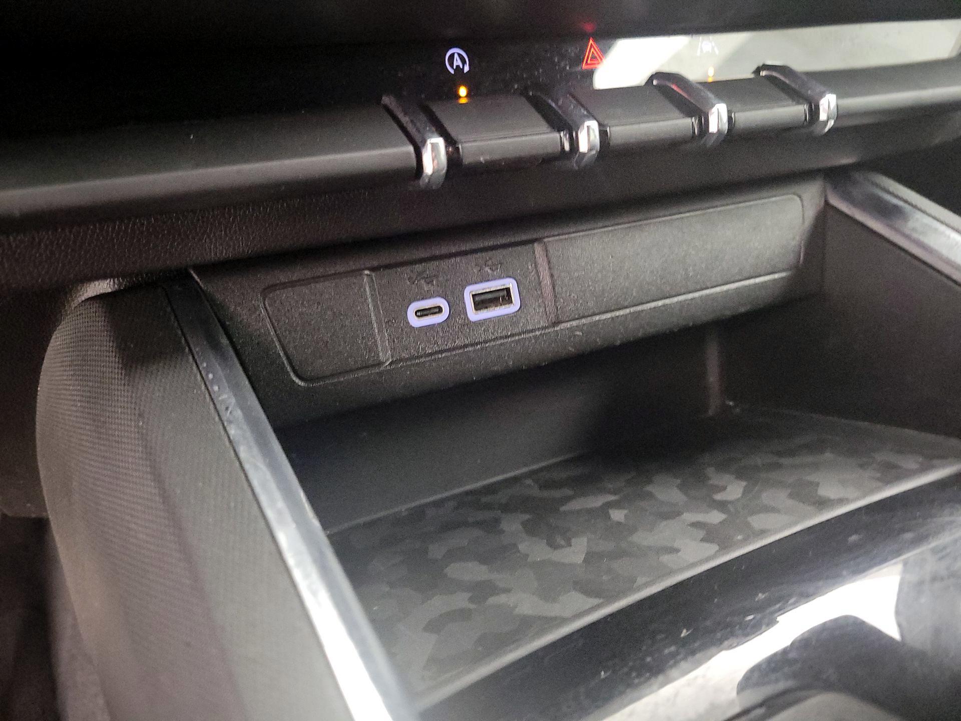 Thumbnail: 2024 GMC Canyon - 16