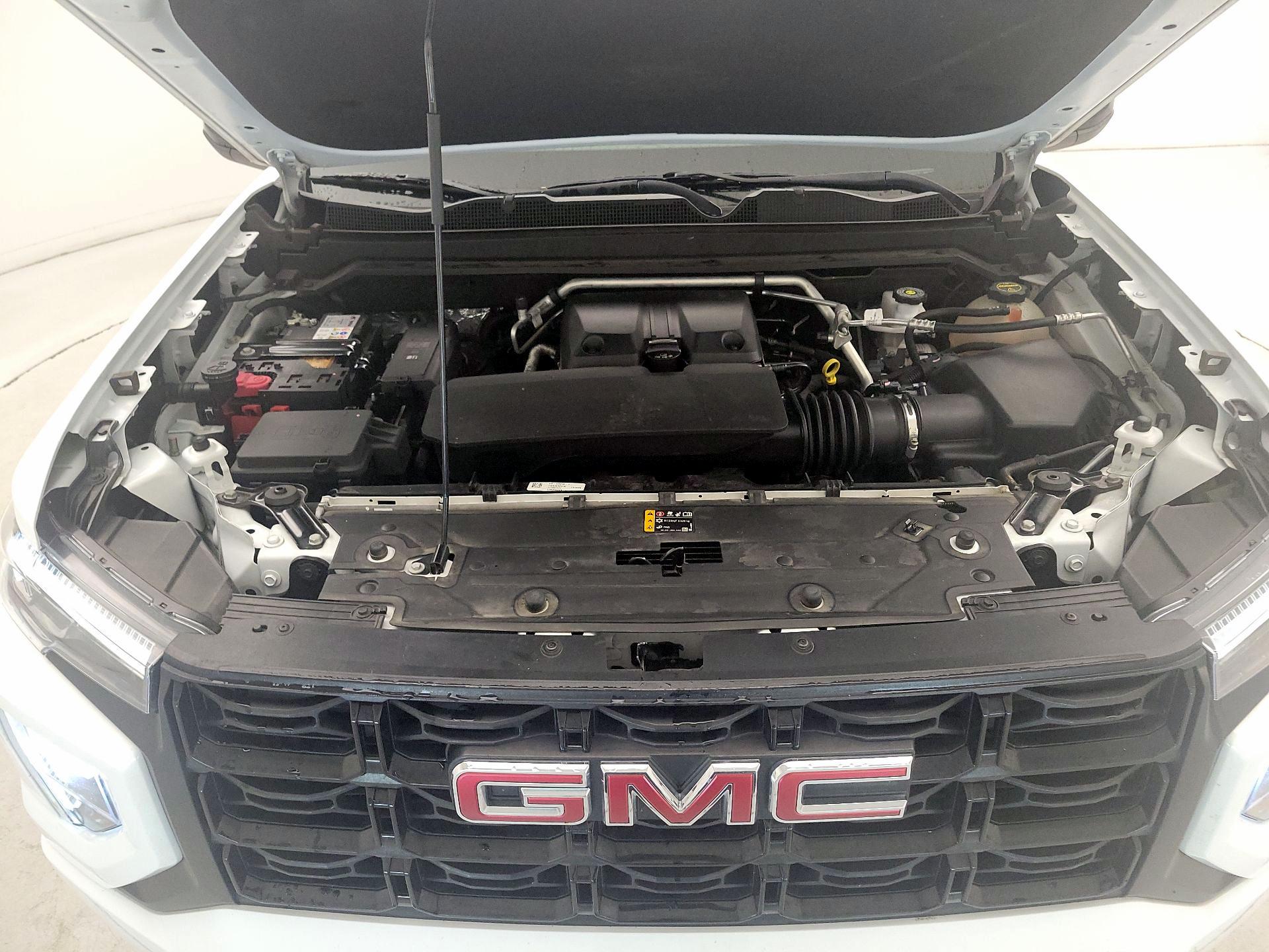 Thumbnail: 2024 GMC Canyon - 19