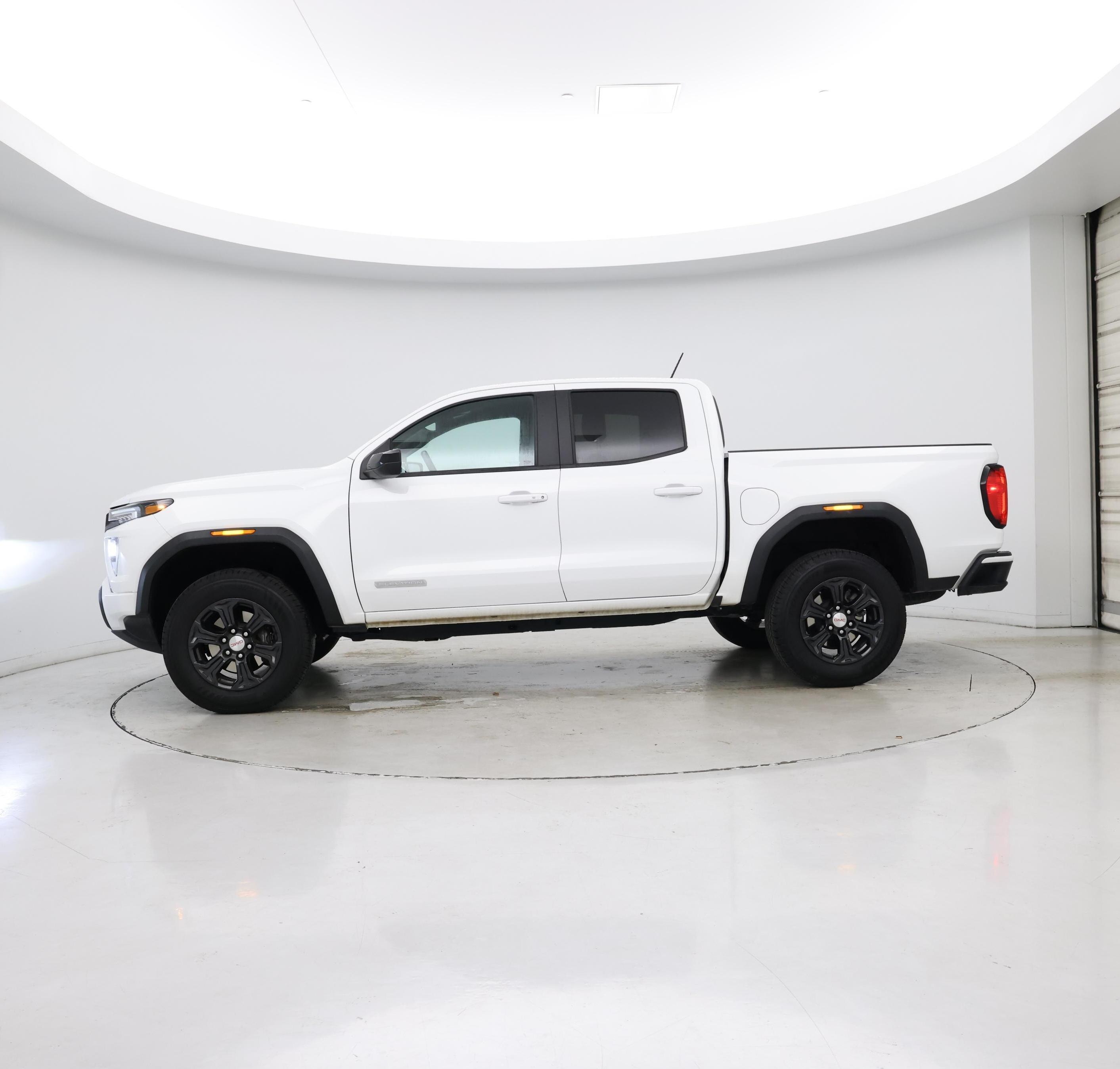 Thumbnail: 2024 GMC Canyon - 3