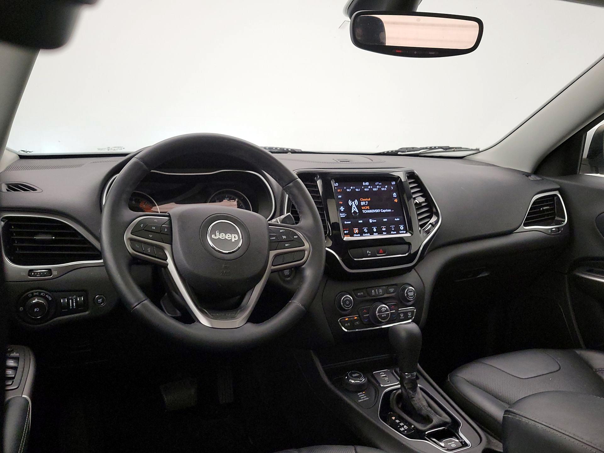 Thumbnail: 2019 Jeep Cherokee - 9