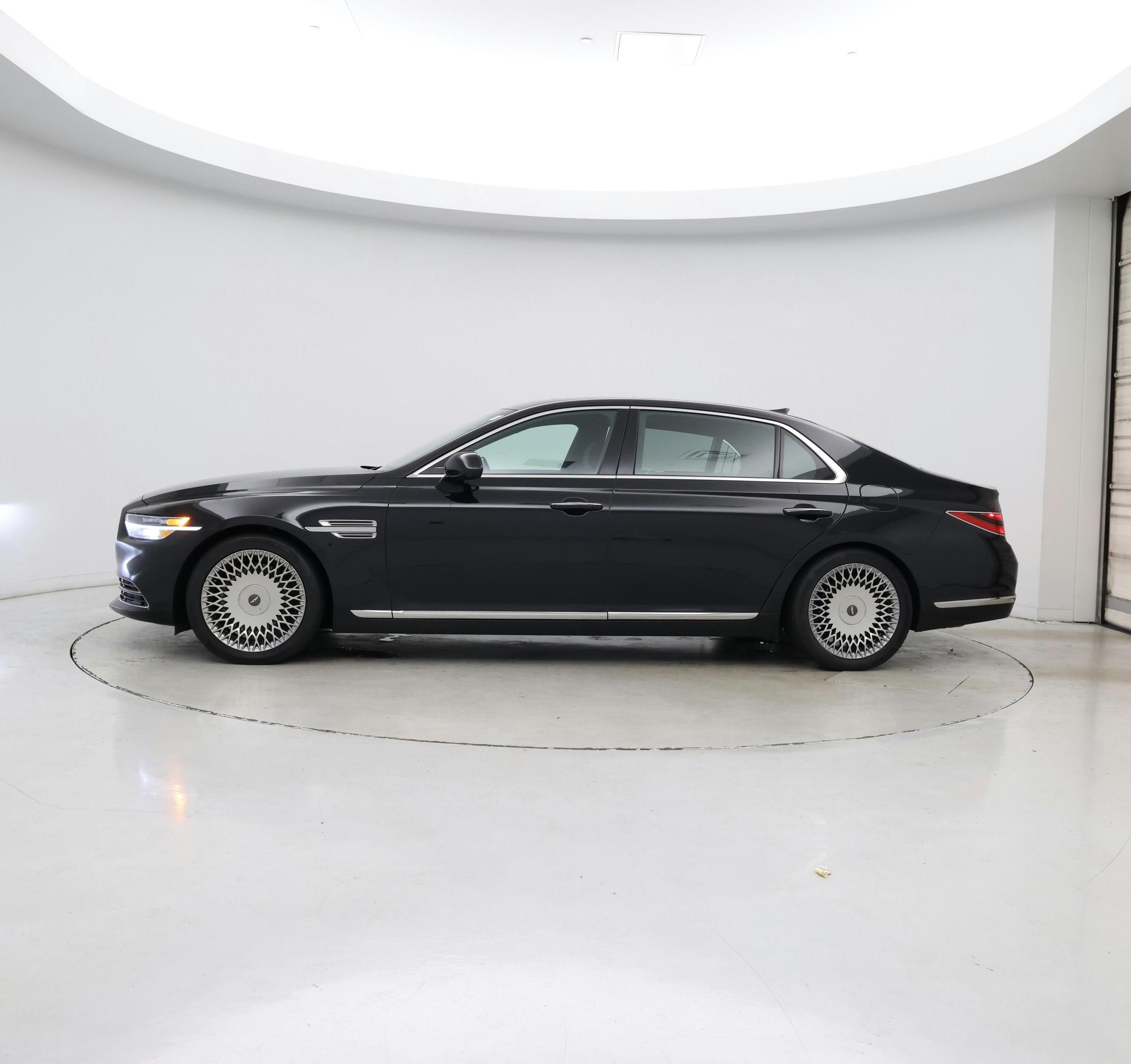 Thumbnail: 2021 Genesis G90 - 3