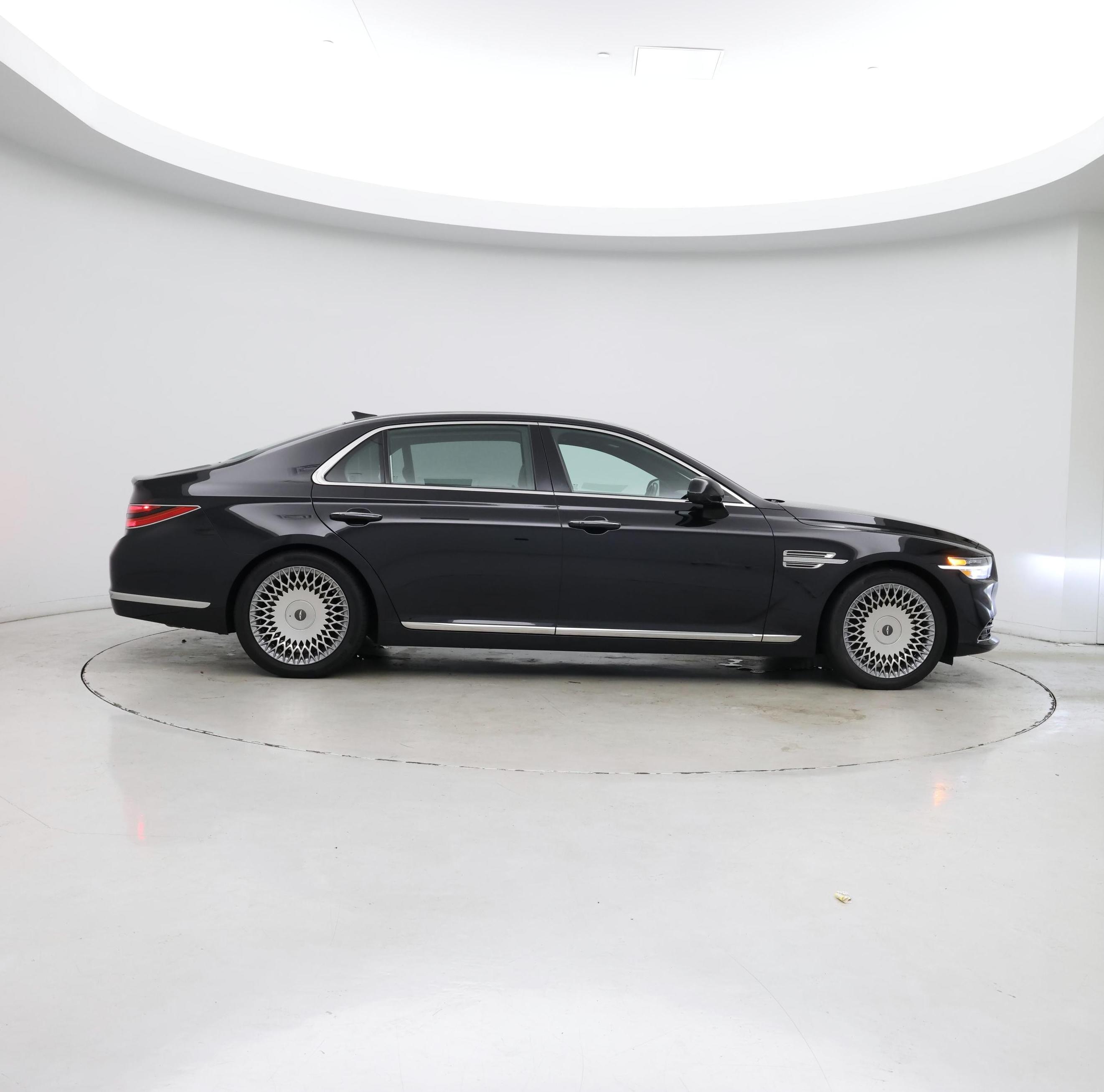 Thumbnail: 2021 Genesis G90 - 7
