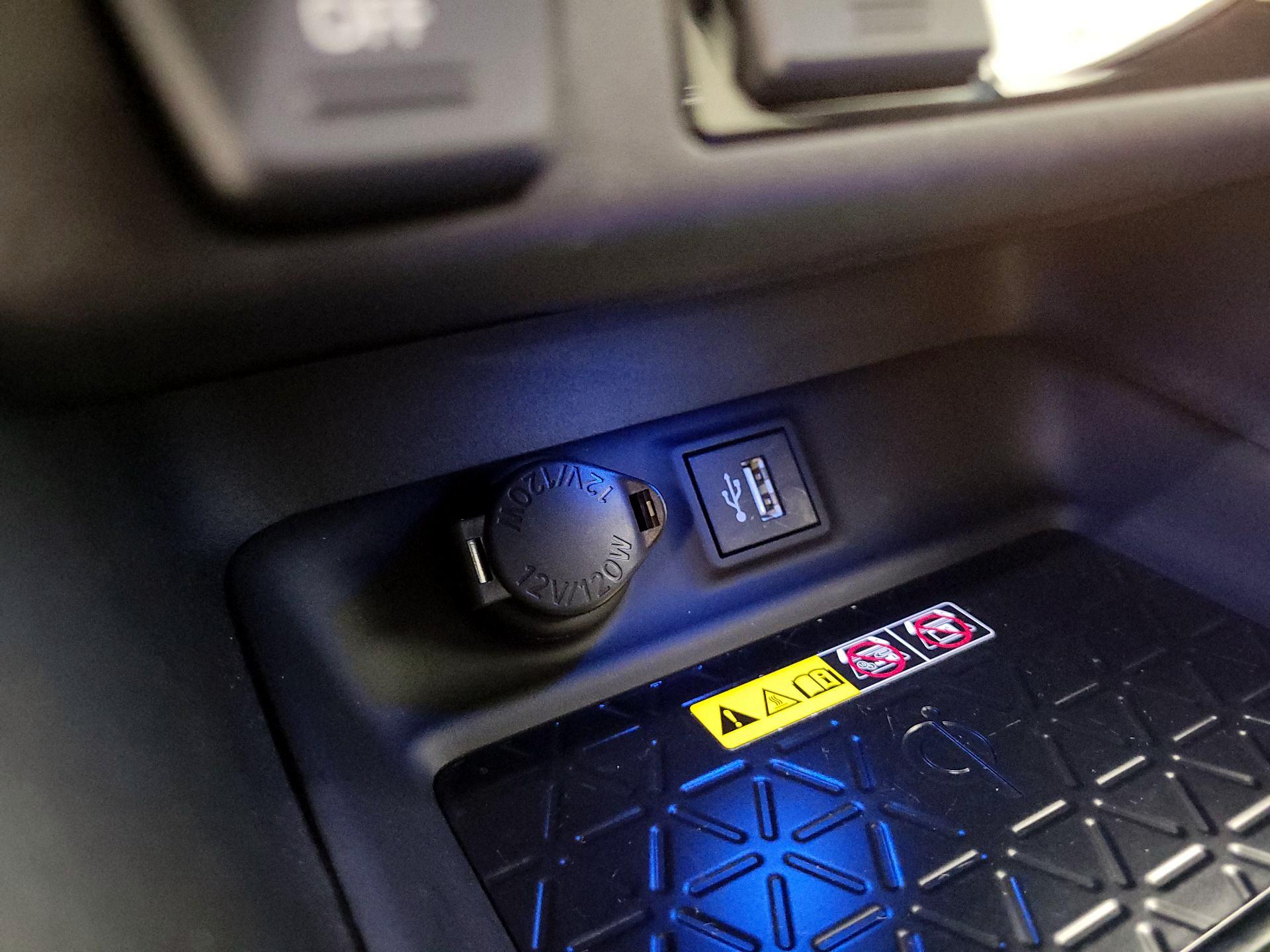 Thumbnail: 2025 Toyota RAV4 - 19