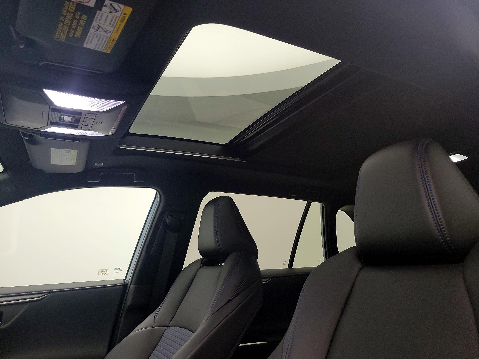 Thumbnail: 2025 Toyota RAV4 - 20