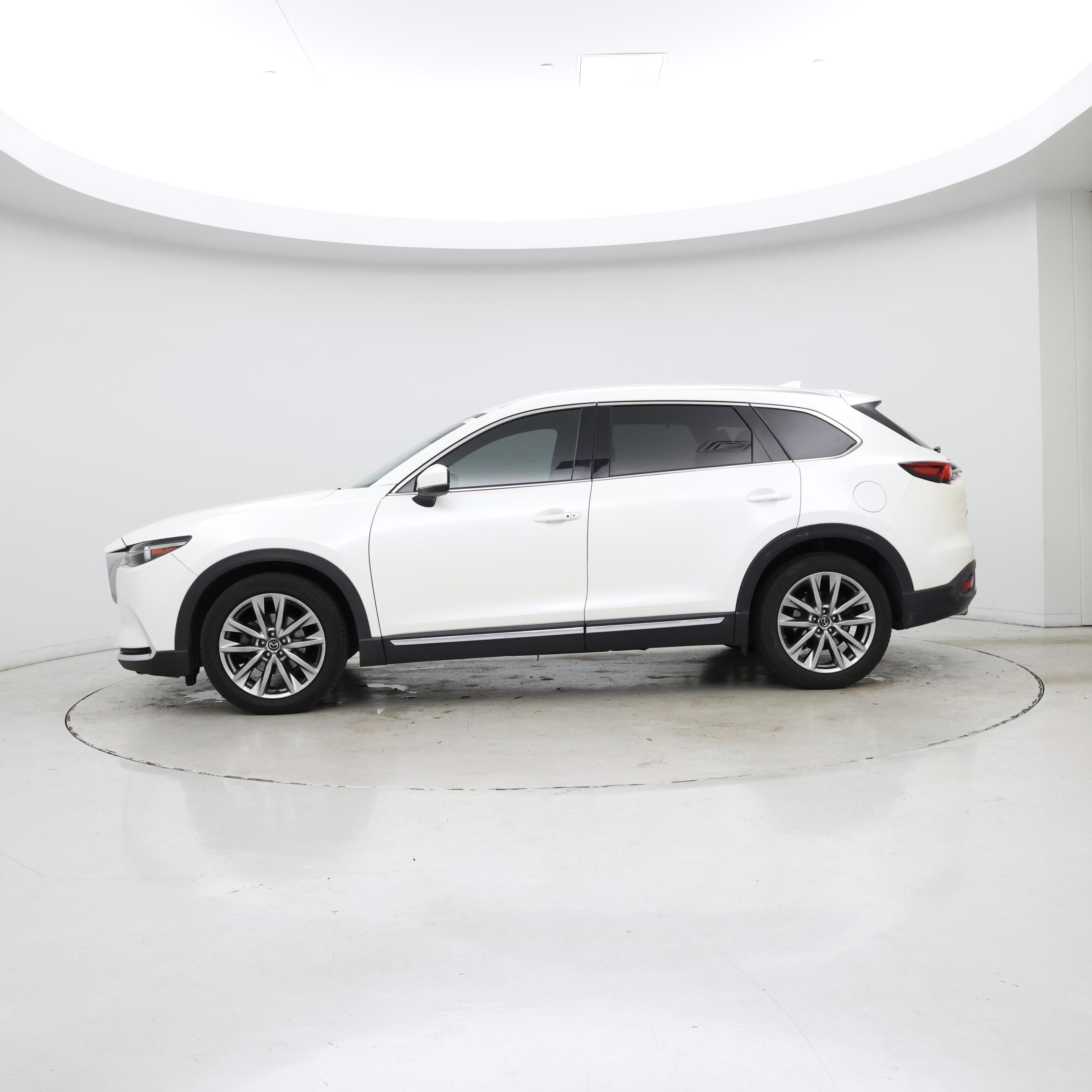 Thumbnail: 2018 Mazda CX-9 - 3