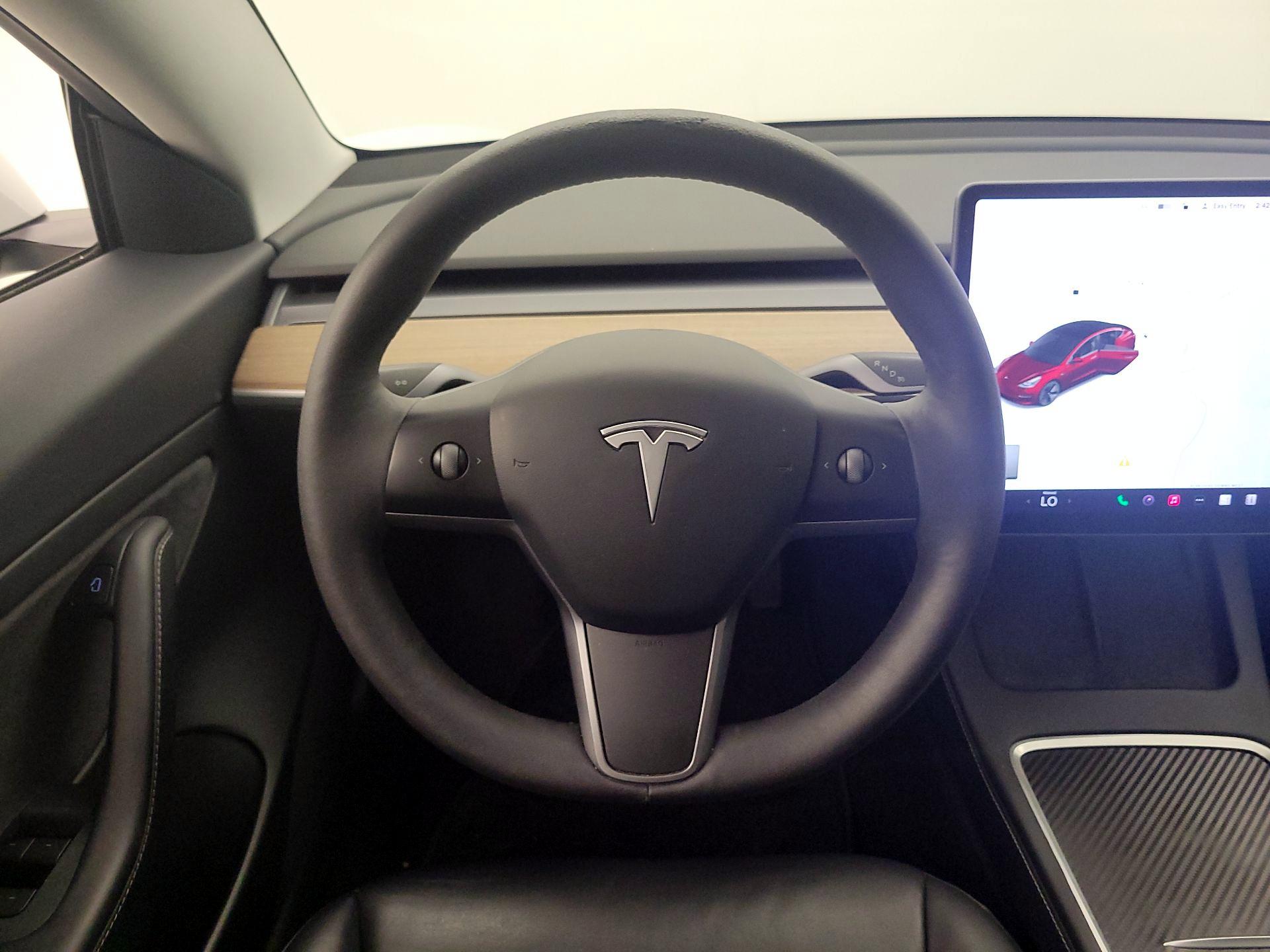 Thumbnail: 2021 Tesla Model 3 - 10