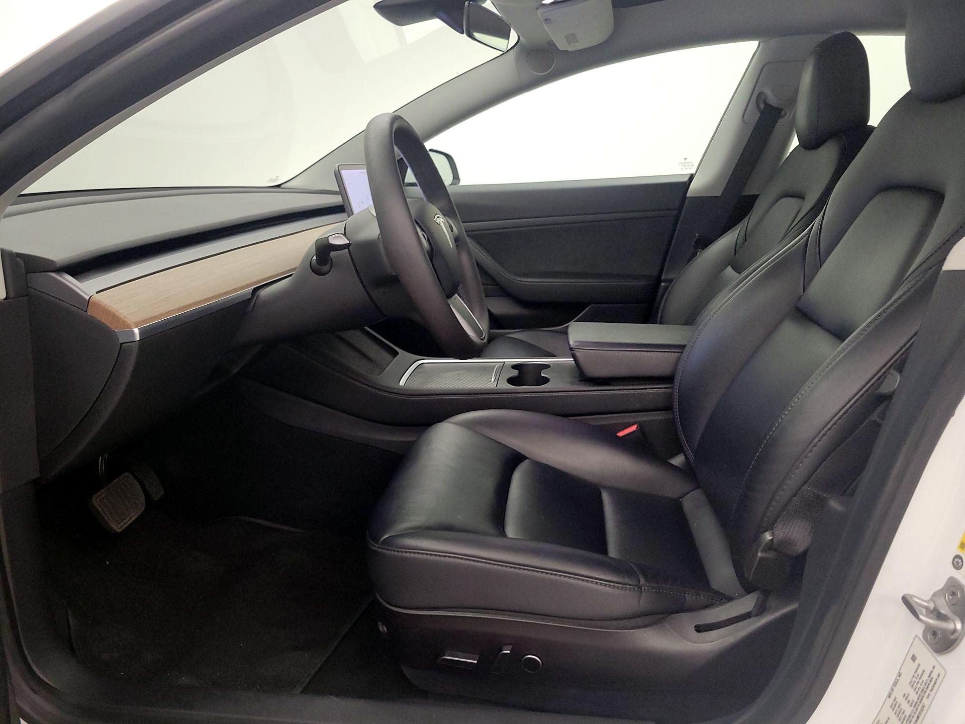 Thumbnail: 2021 Tesla Model 3 - 11