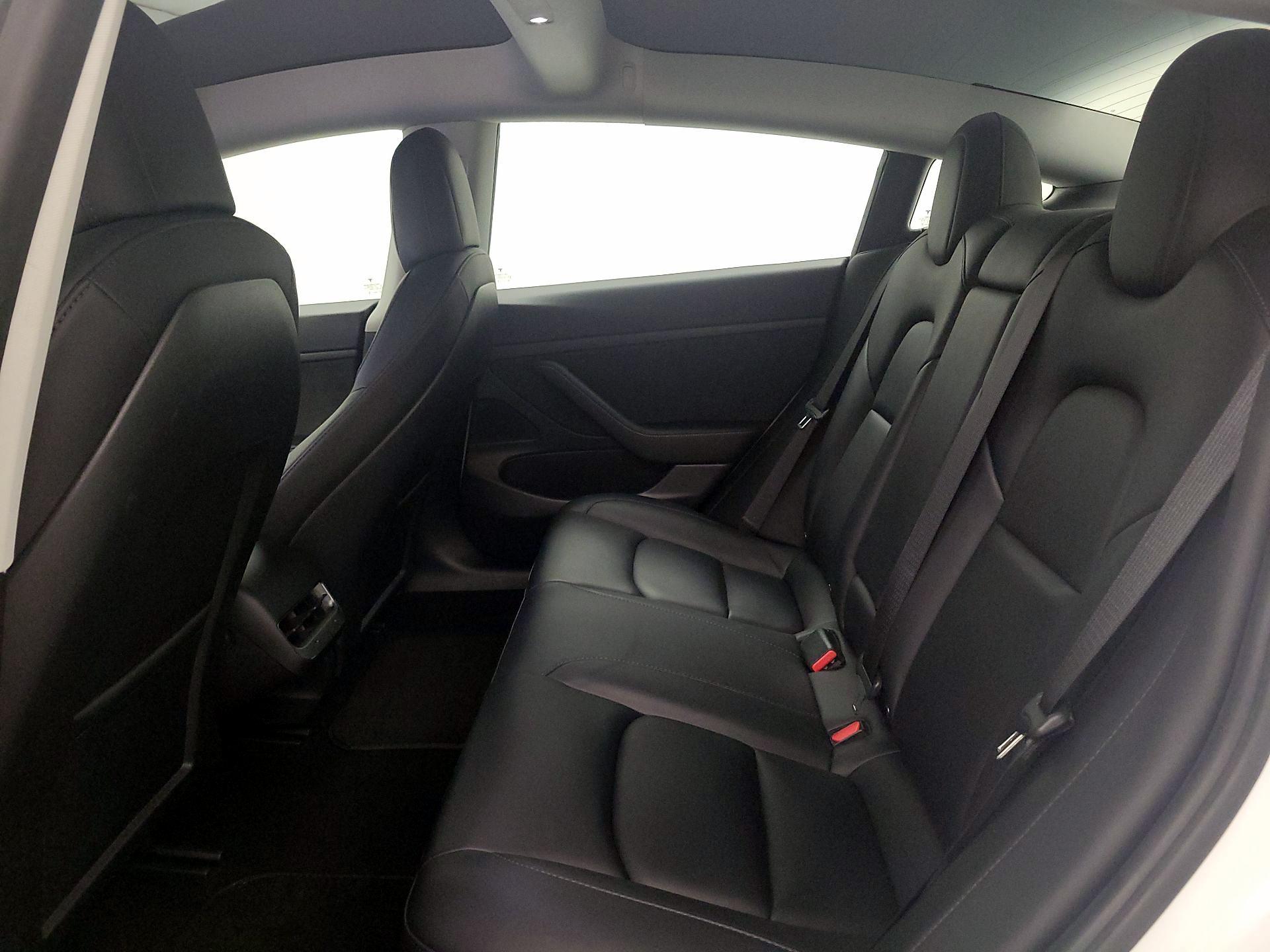 Thumbnail: 2021 Tesla Model 3 - 19