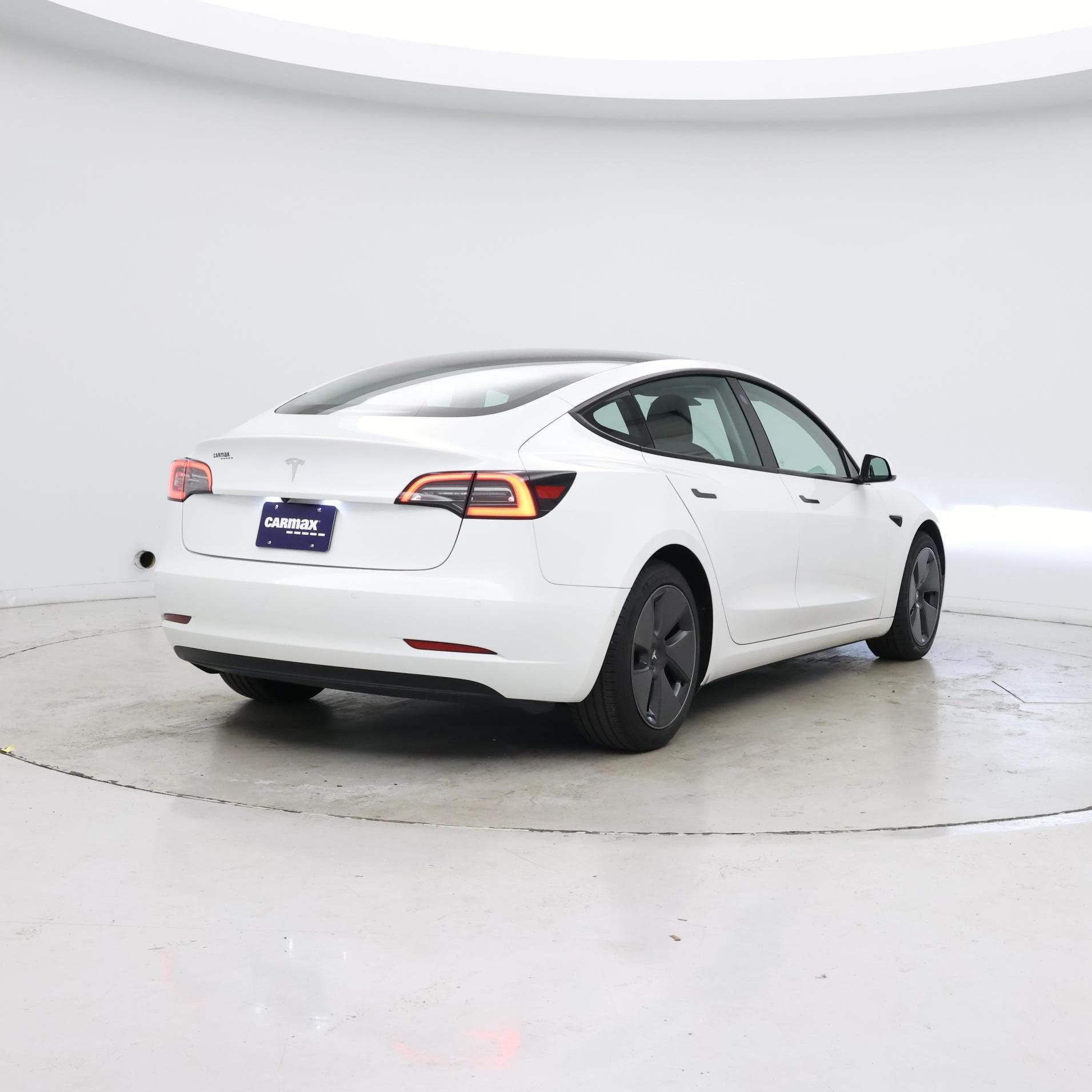 Thumbnail: 2021 Tesla Model 3 - 8