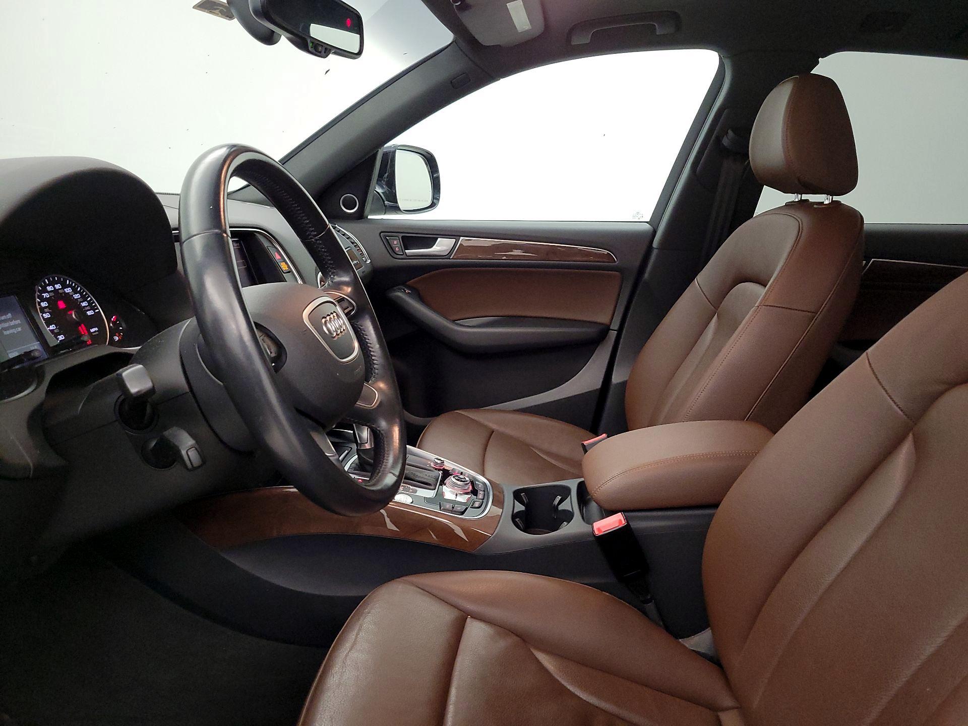 Thumbnail: 2015 Audi Q5 - 11