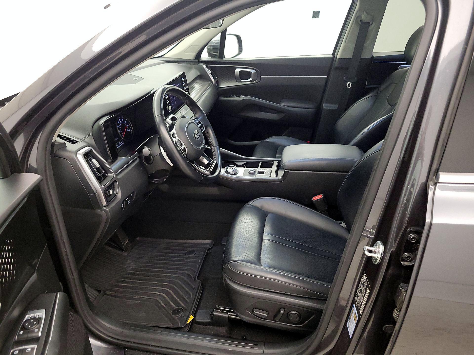 Thumbnail: 2021 Kia Sorento - 11