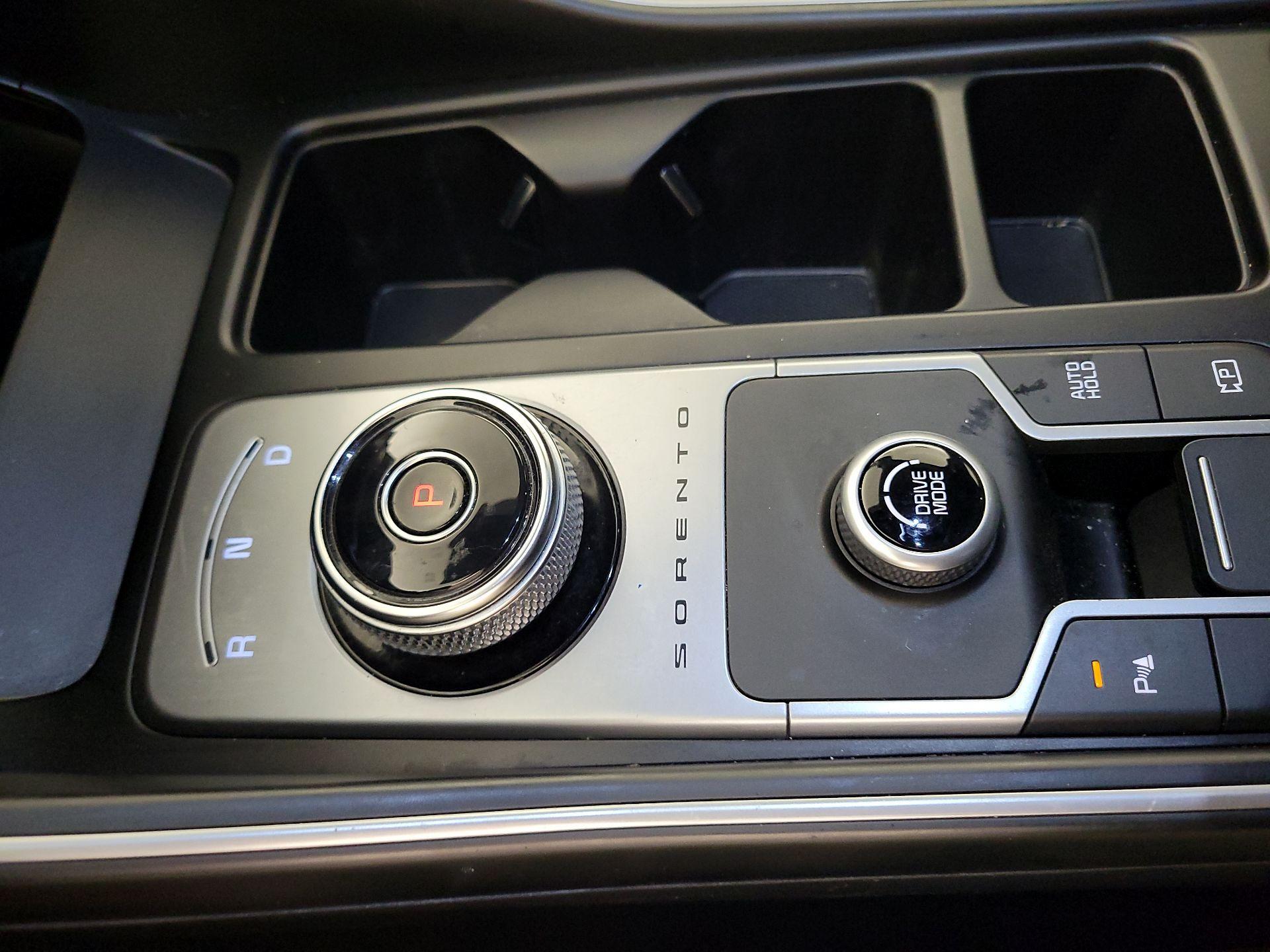 Thumbnail: 2021 Kia Sorento - 17