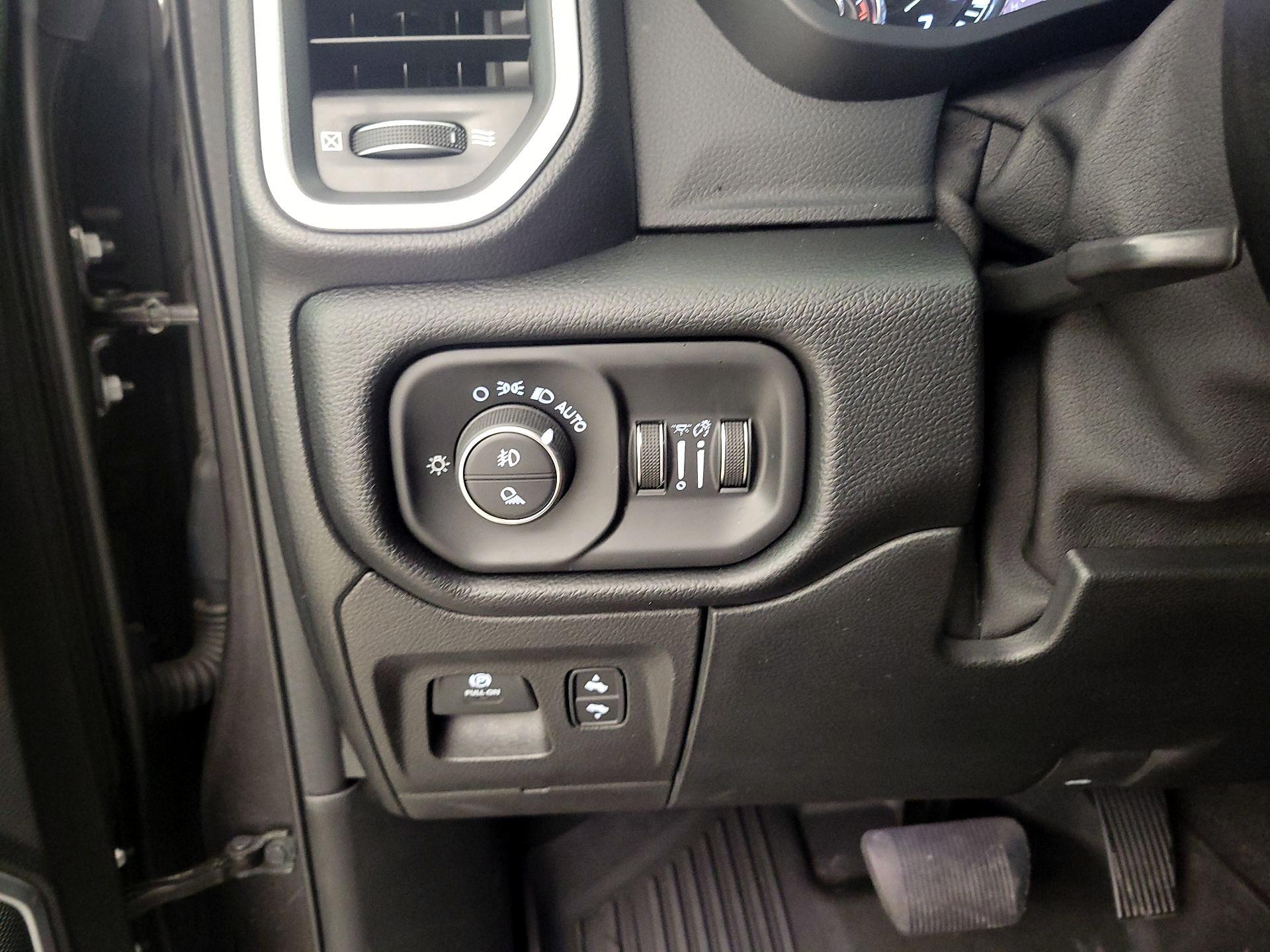 Thumbnail: 2020 RAM 1500 - 13