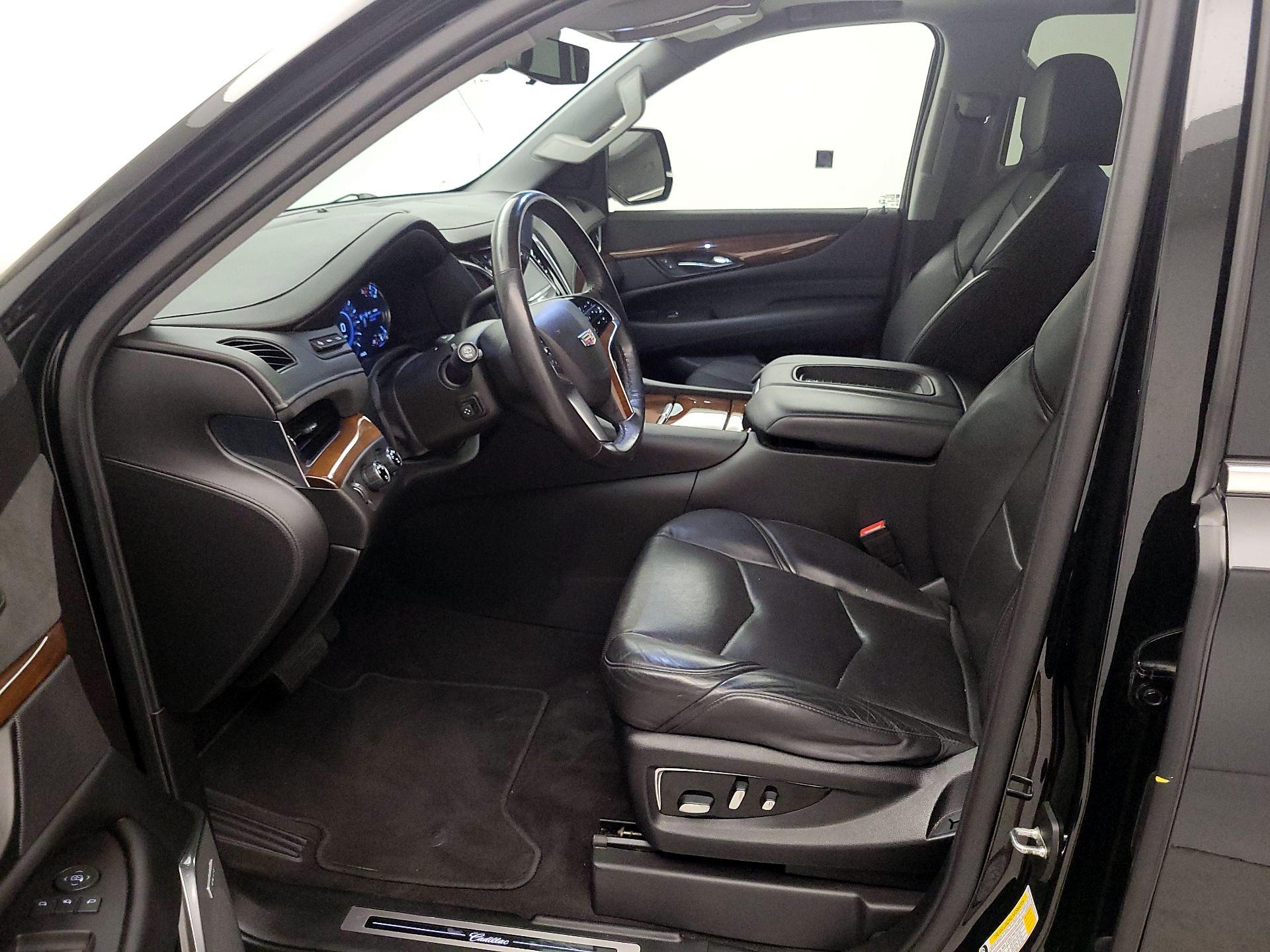 Thumbnail: 2020 Cadillac Escalade - 11