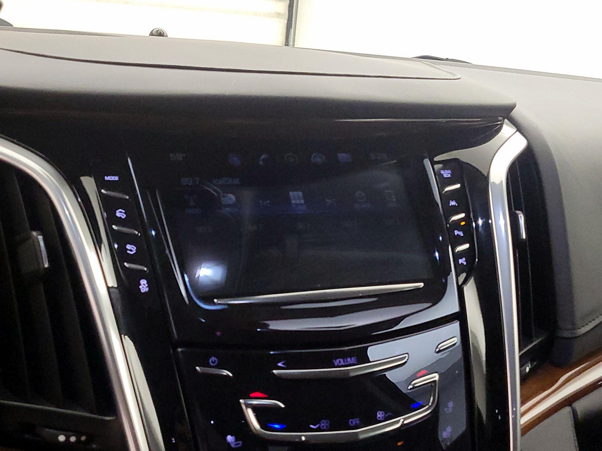 Thumbnail: 2020 Cadillac Escalade - 15