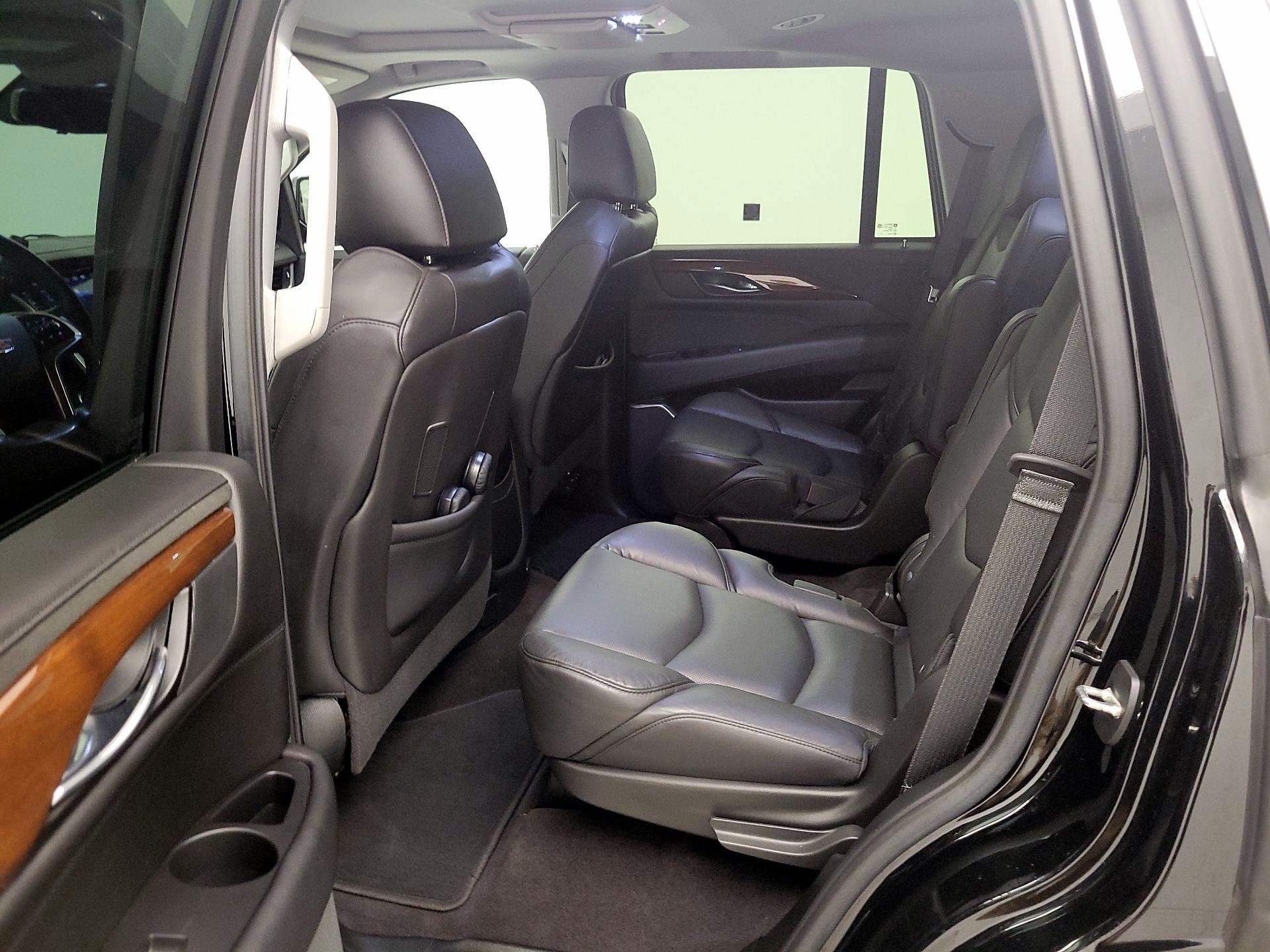 Thumbnail: 2020 Cadillac Escalade - 20