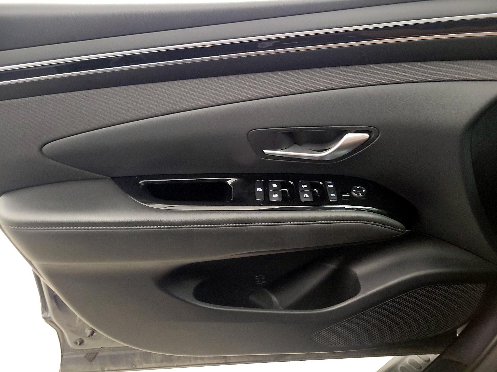 Thumbnail: 2022 Hyundai Tucson - 12