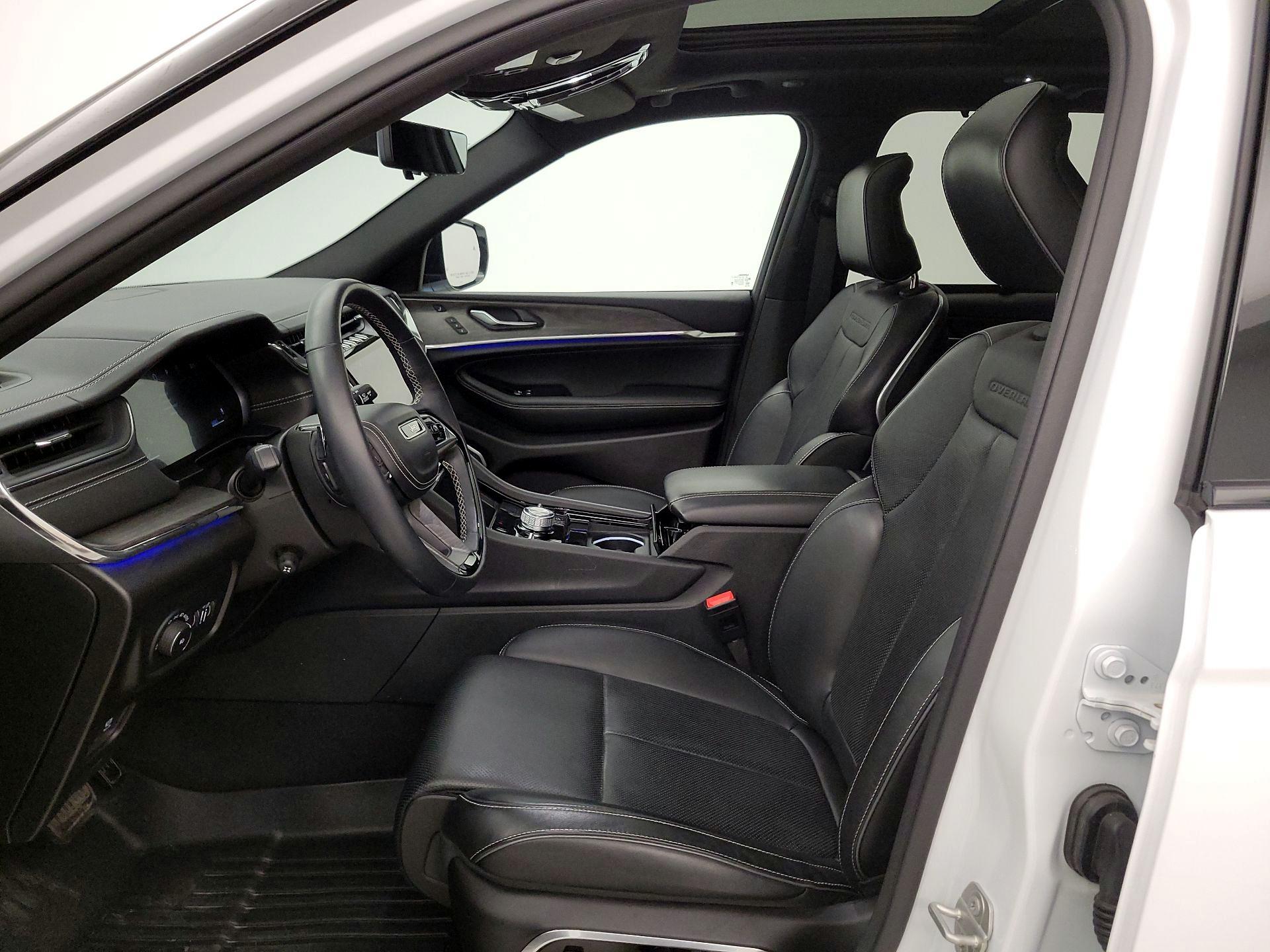 Thumbnail: 2024 Jeep Grand Cherokee - 11