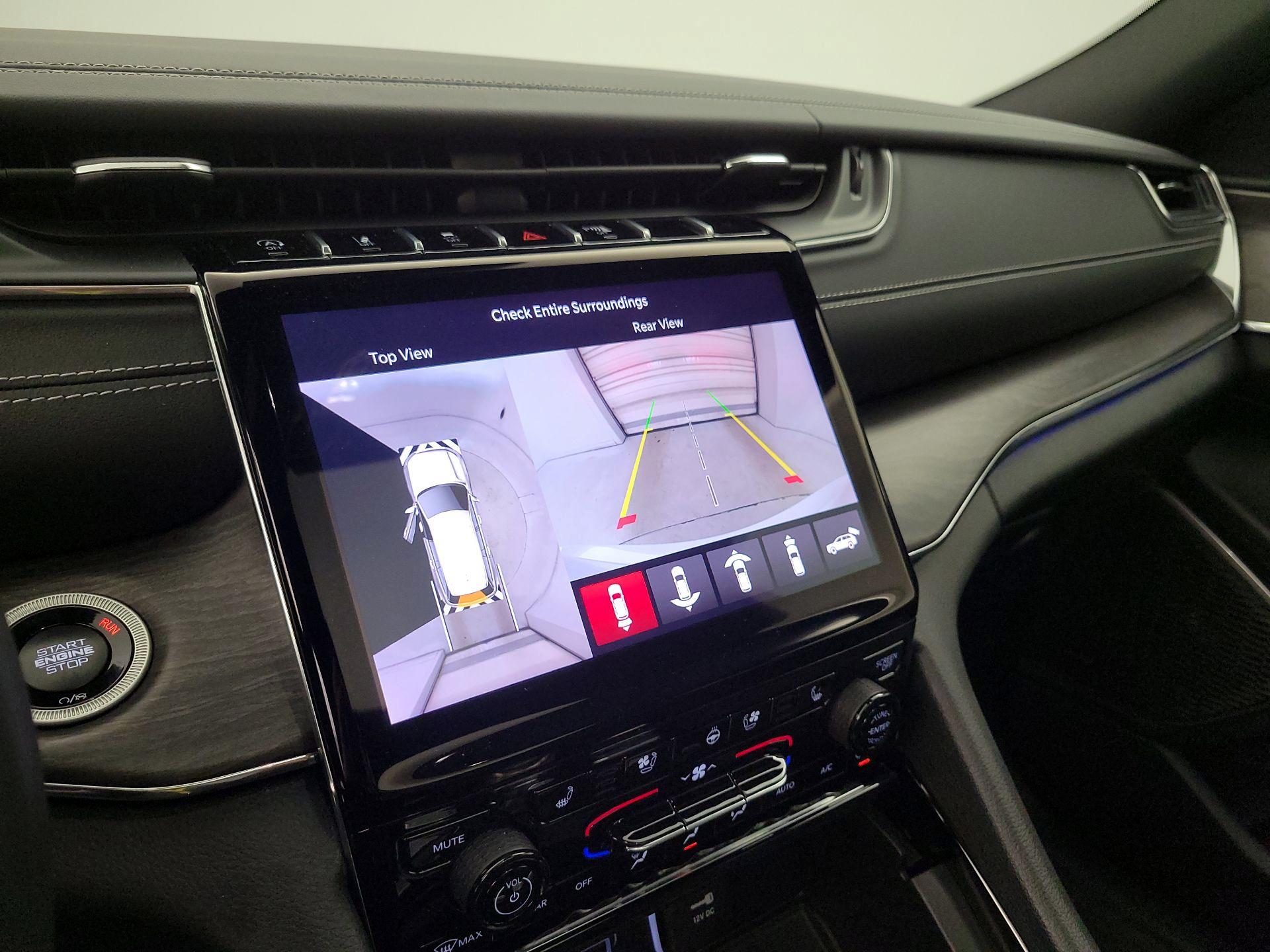 Thumbnail: 2024 Jeep Grand Cherokee - 14