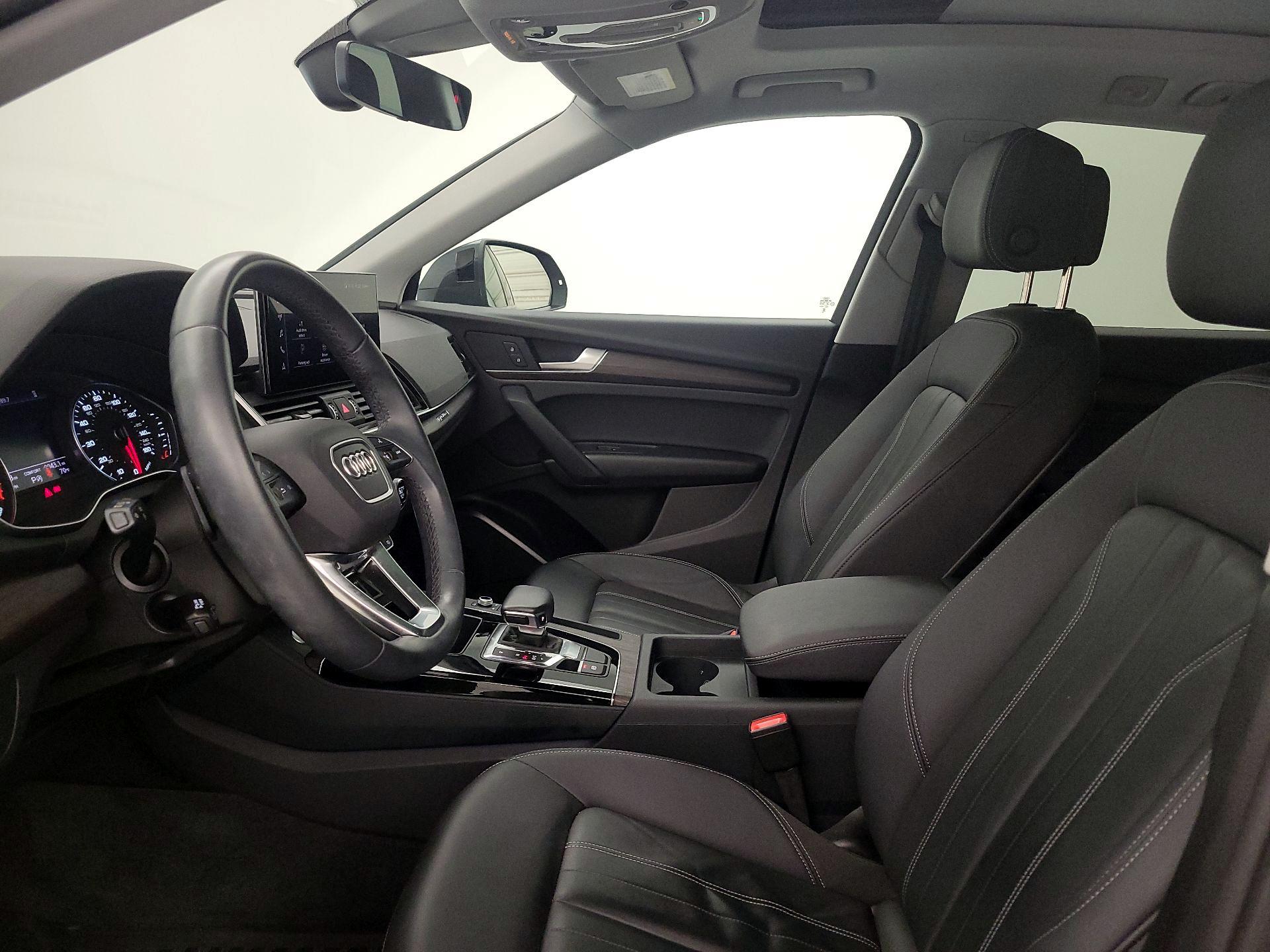 Thumbnail: 2024 Audi Q5 - 11