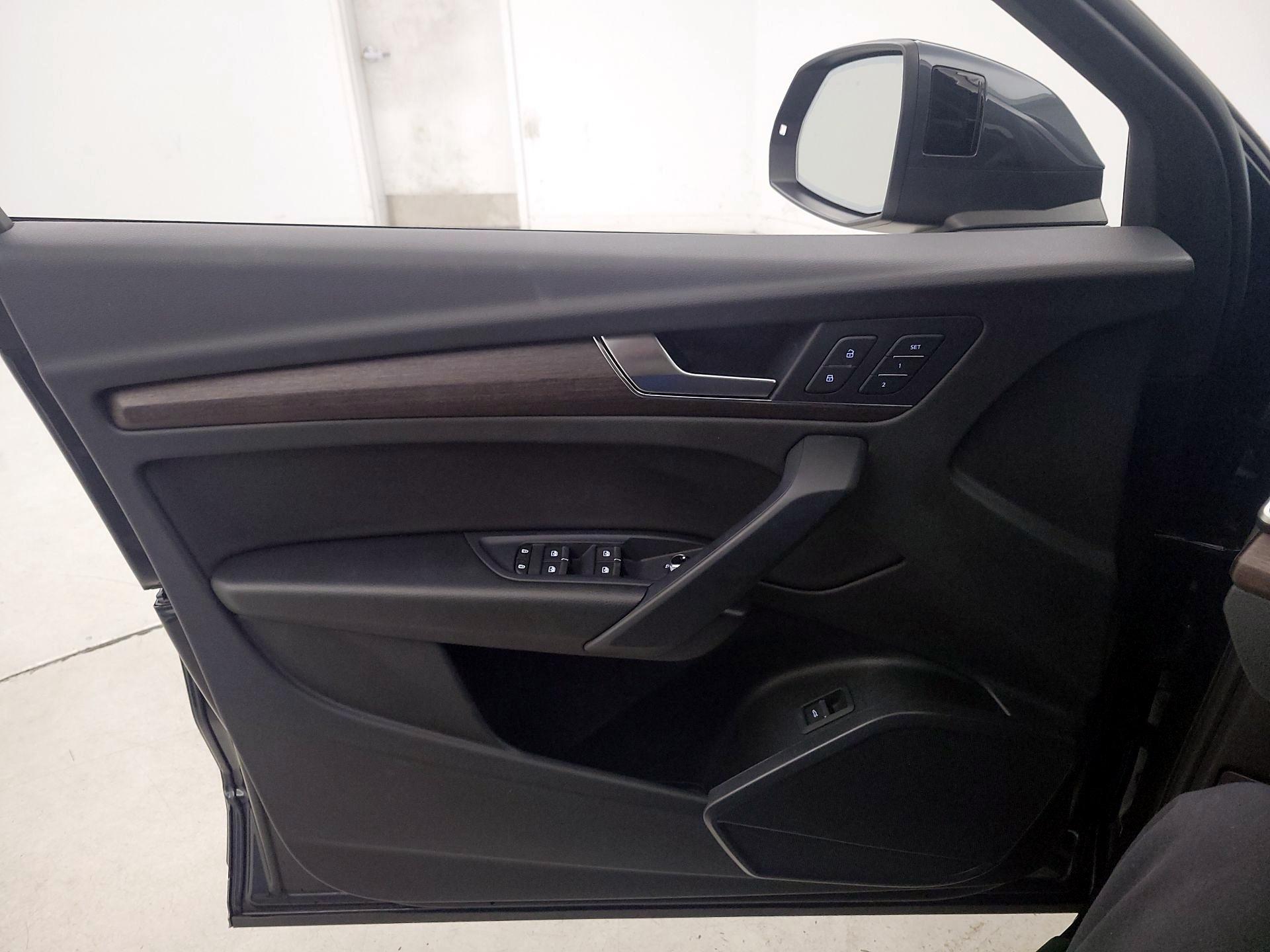 Thumbnail: 2024 Audi Q5 - 12