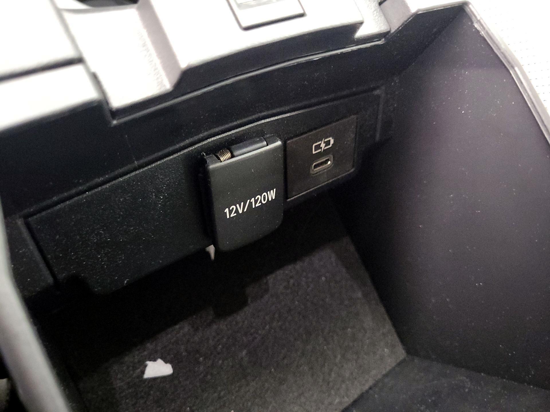 Thumbnail: 2024 Toyota Corolla - 18