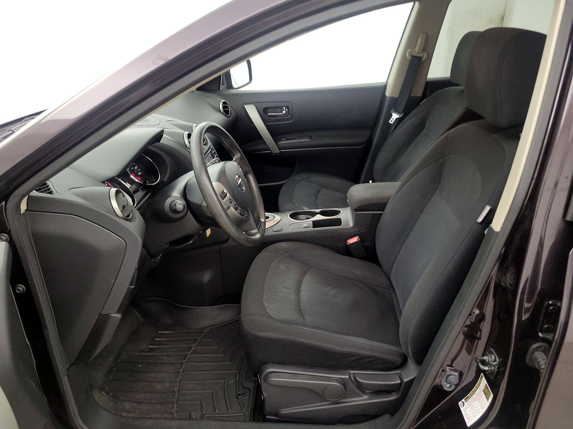 Thumbnail: 2013 Nissan Rogue - 11