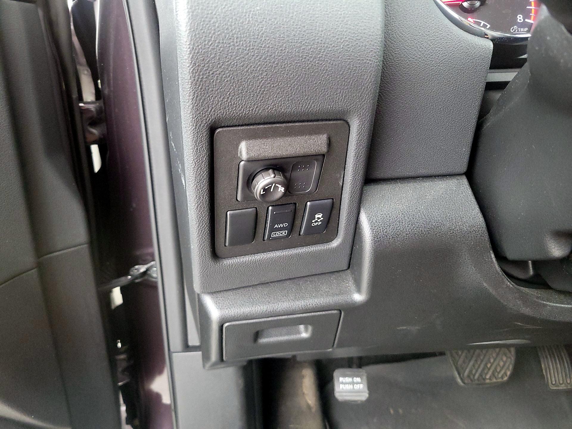 Thumbnail: 2013 Nissan Rogue - 13