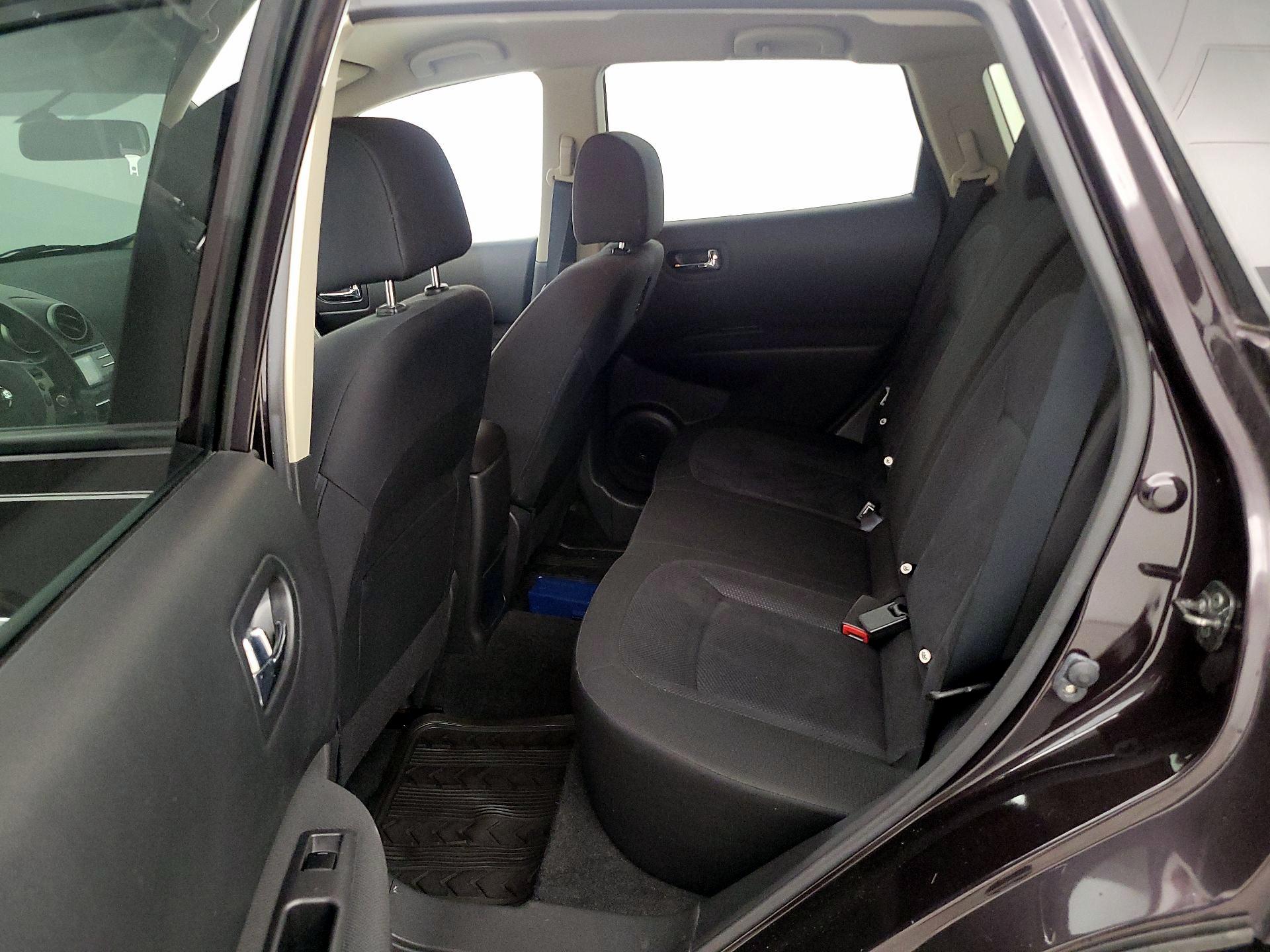 Thumbnail: 2013 Nissan Rogue - 19
