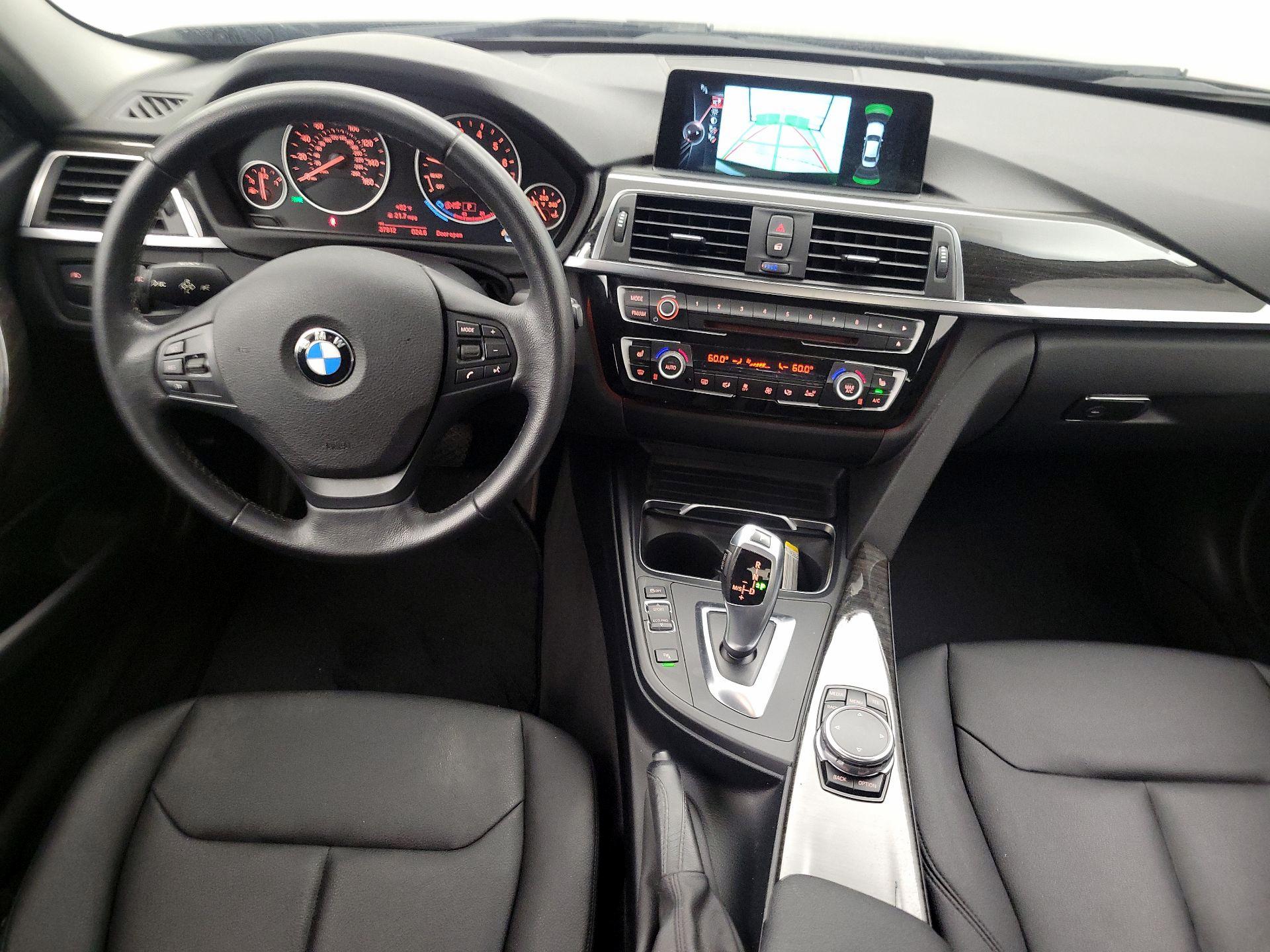 Thumbnail: 2016 BMW 3 Series - 9