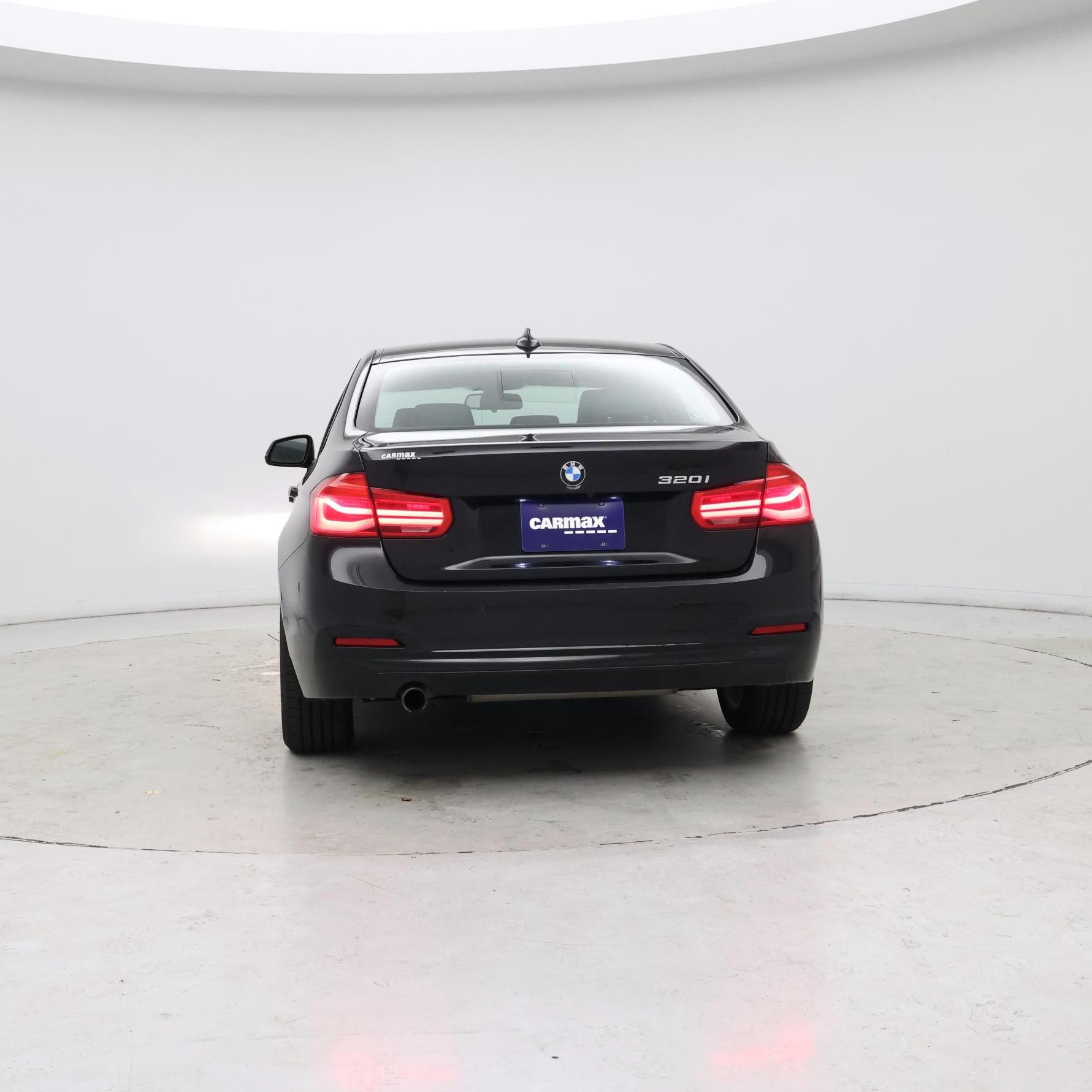 Thumbnail: 2016 BMW 3 Series - 6