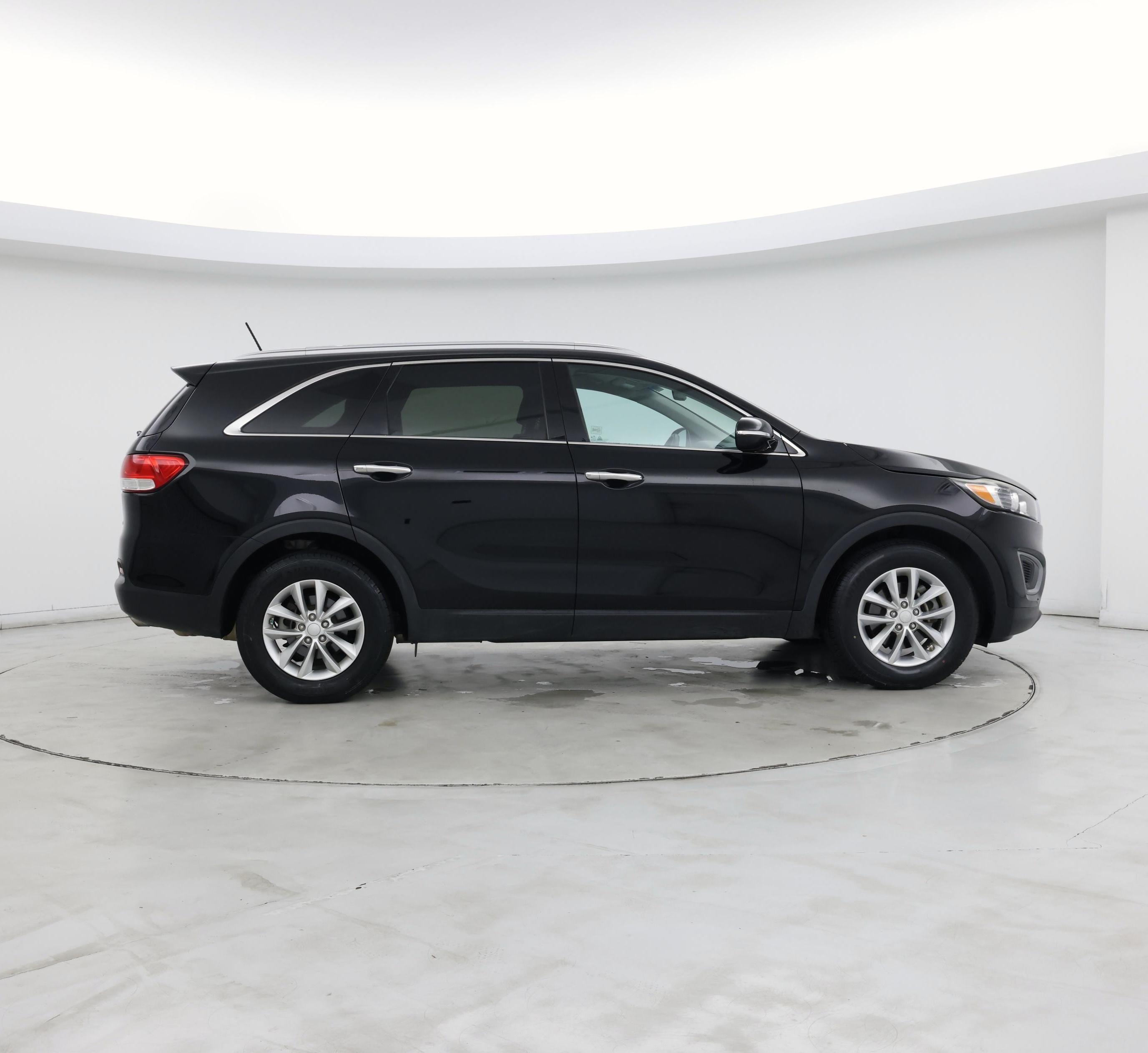 Thumbnail: 2017 Kia Sorento - 7
